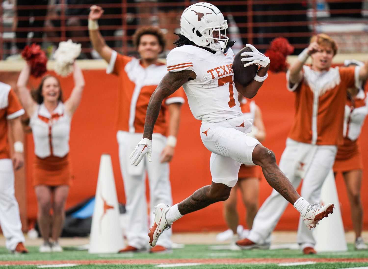 Tennessee Titans 2025 7Round Mock Draft Isaiah Bond Brings Firepower