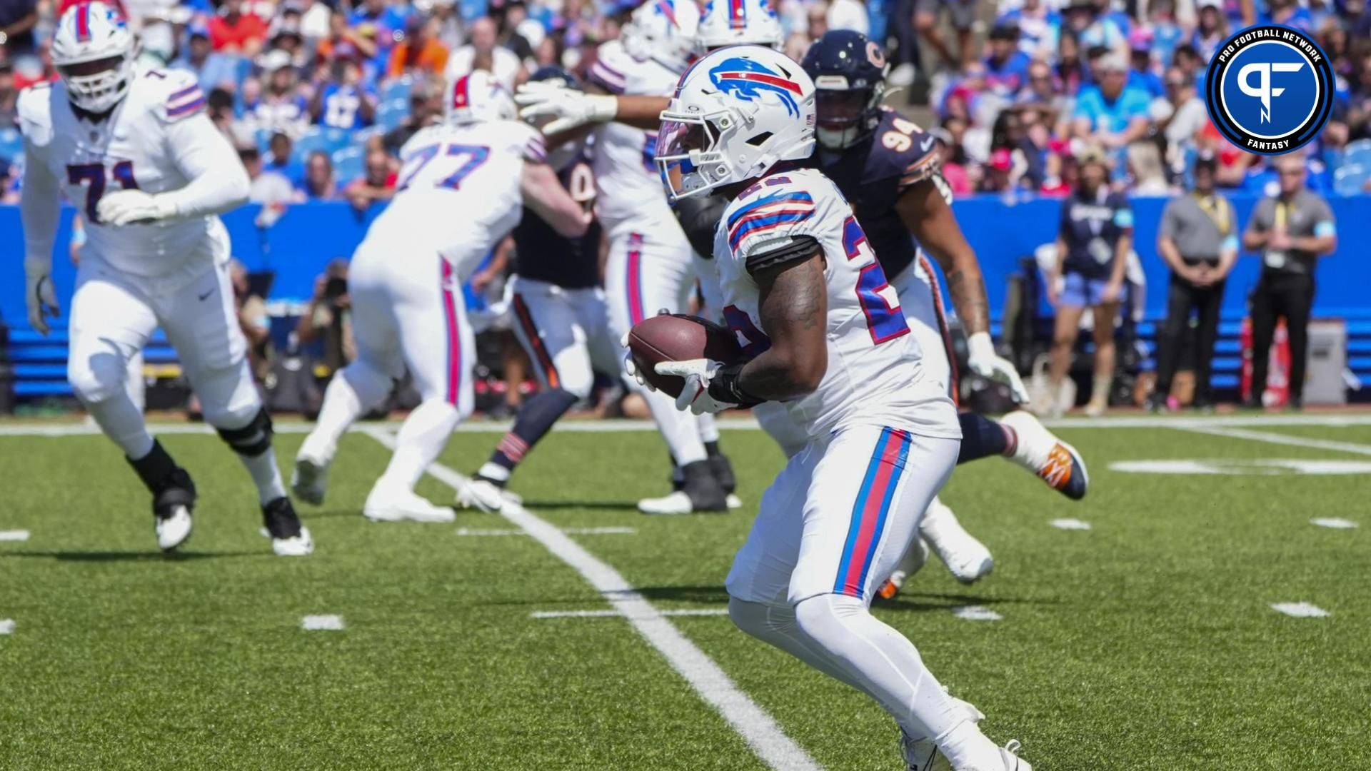 Buffalo Bills running back Ray Davis (22) runs with the ball after making a catch against the Chicago Bears during the first half at Highmark Stadium. Mandatory Credit: Gregory Fisher-USA TODAY Sports