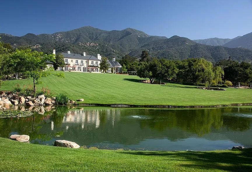 Edward Glazer house in Montecito