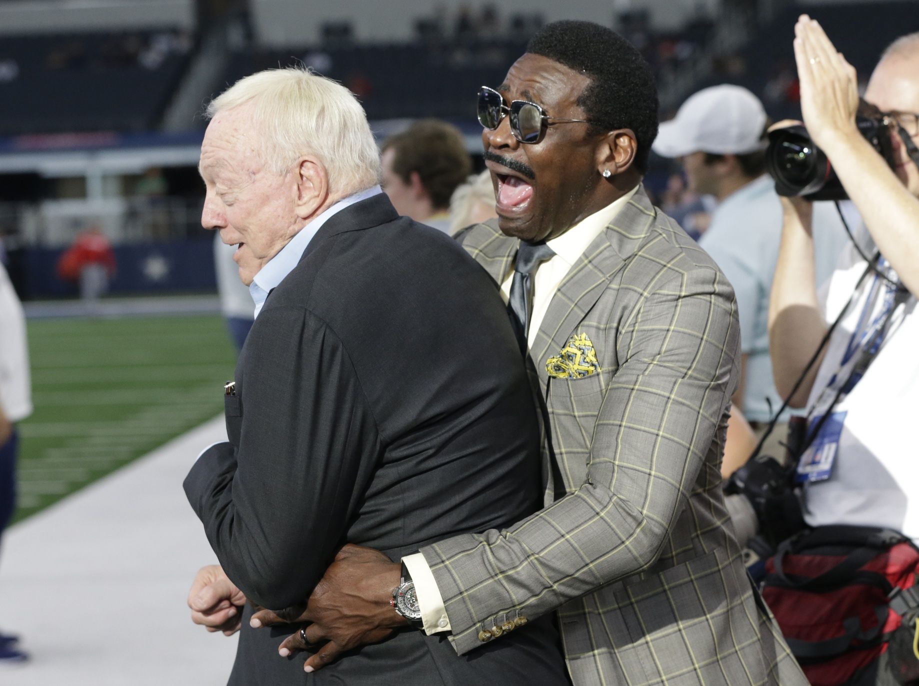 Cowboys Legend Michael Irvin Defends Jerry Jones, Blames the Players for  Recent Playoff Failures: 'Those Collective Wills Are Not Together'