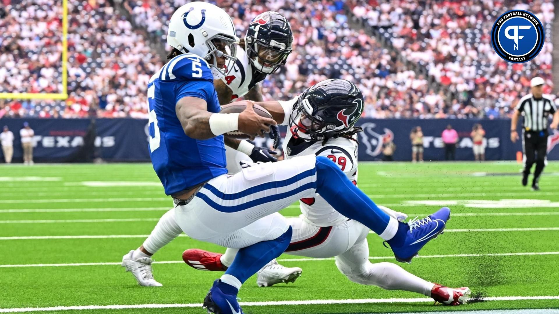 Indianapolis Colts quarterback Anthony Richardson (5) runs the ball in for a touchdown during the first quarter against the Houston Texans at NRG Stadium. Where does he land in our fantasy rankings?