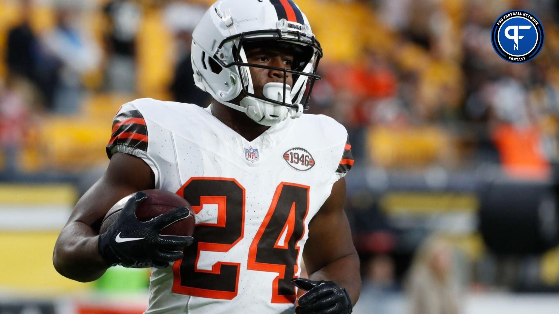 Sep 18, 2023; Pittsburgh, Pennsylvania, USA; Cleveland Browns running back Nick Chubb (24) warms up before the game against the Pittsburgh Steelers at Acrisure Stadium. Mandatory Credit: Charles LeClaire-USA TODAY Sports