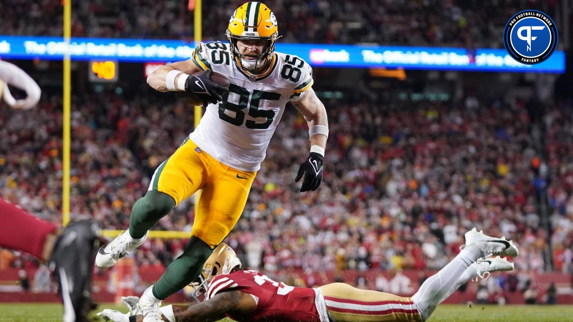 Green Bay Packers tight end Tucker Kraft (85) scores a touchdown against the San Francisco 49ers during the third quarter in a 2024 NFC divisional round game at Levi's Stadium. Where does he land among potential tight end streamers in Week 2?