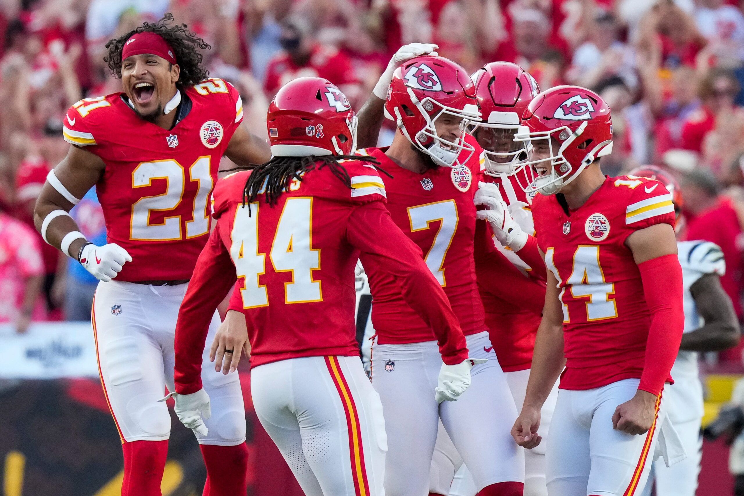 NFL Fans React to Controversial Call Late in Chiefs-Bengals Game ...