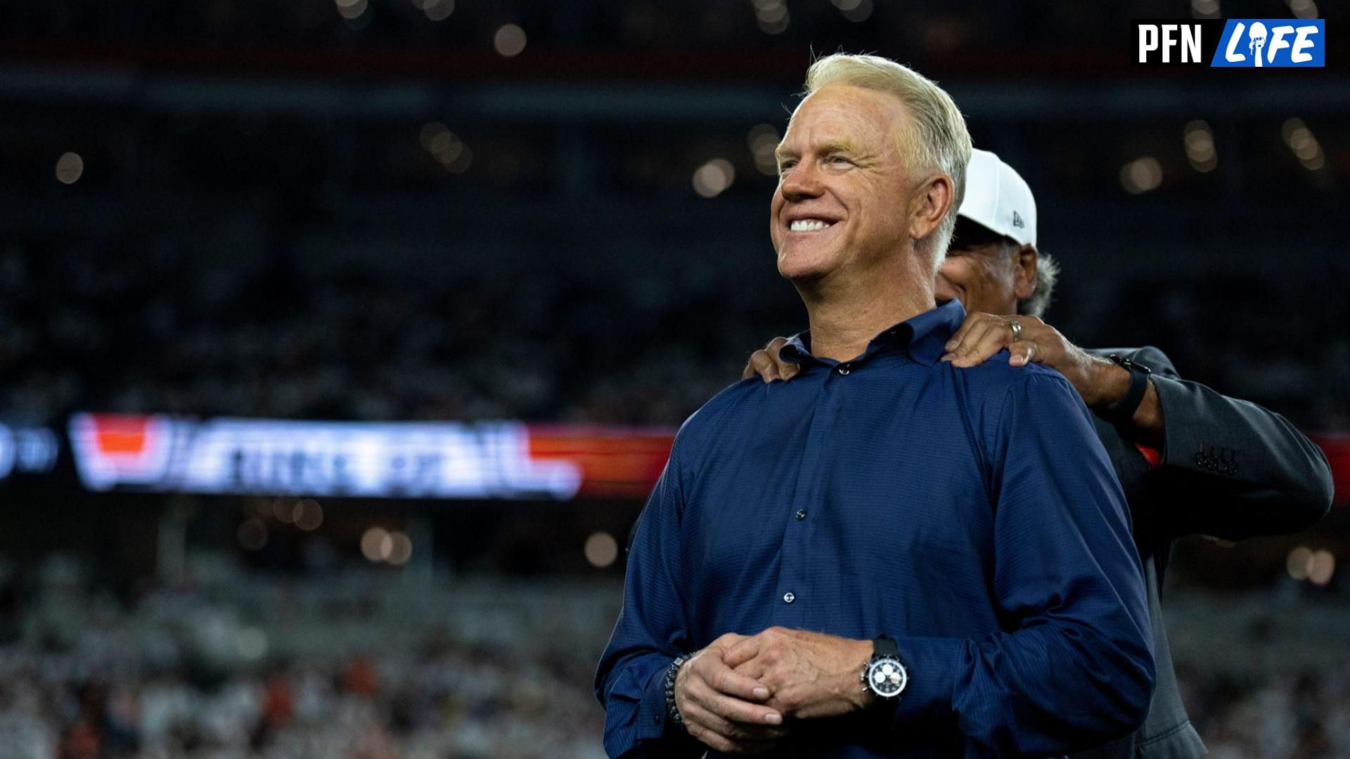 Get to know the net worth of CBS commentator Boomer Esiason by way of his salary, commercials, and endorsement portfolio.