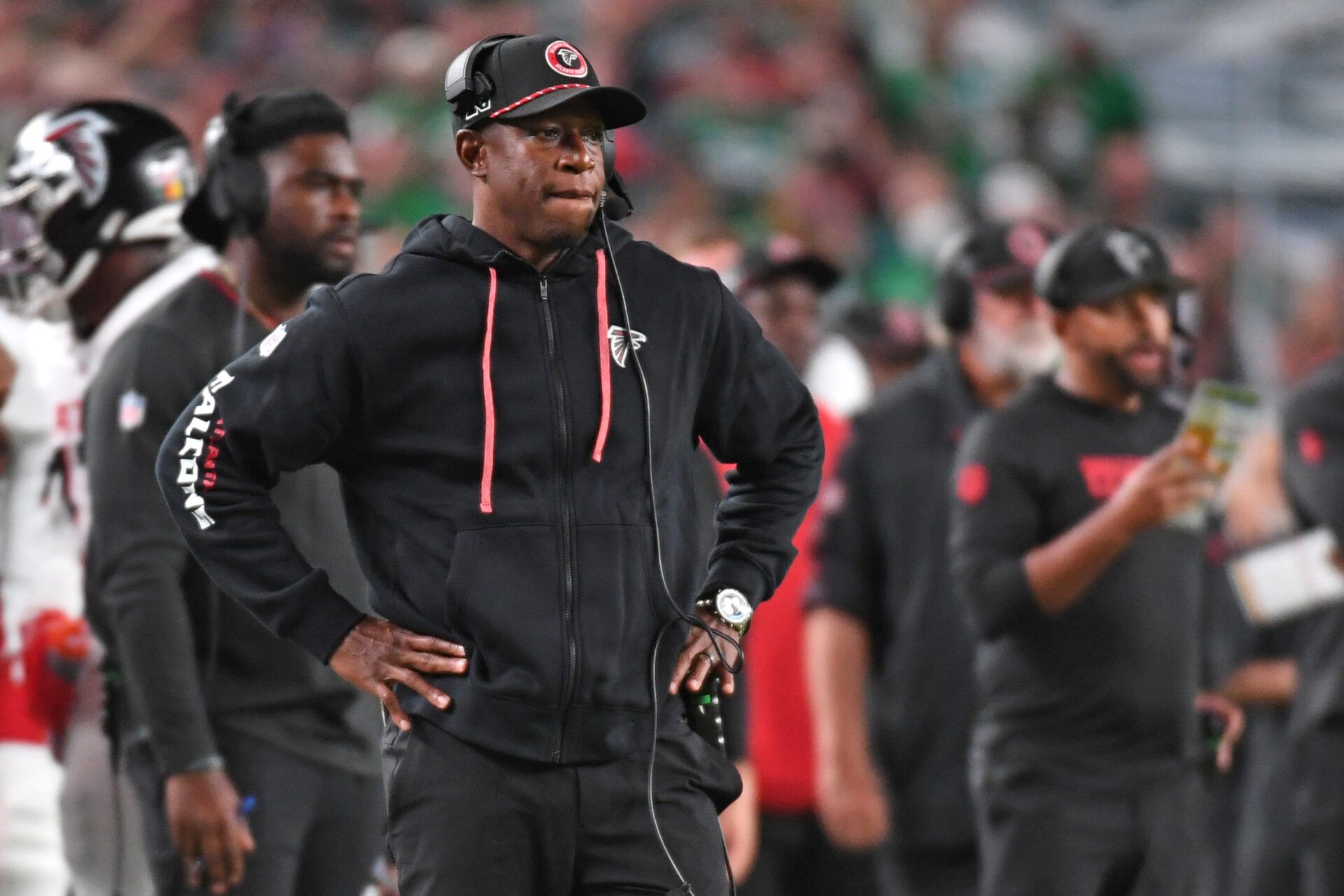 Sep 16, 2024; Philadelphia, Pennsylvania, USA; Atlanta Falcons head coach Raheem Morris on the sidelines against the Philadelphia Eagles at Lincoln Financial Field. Mandatory Credit: Eric Hartline-Imagn Images