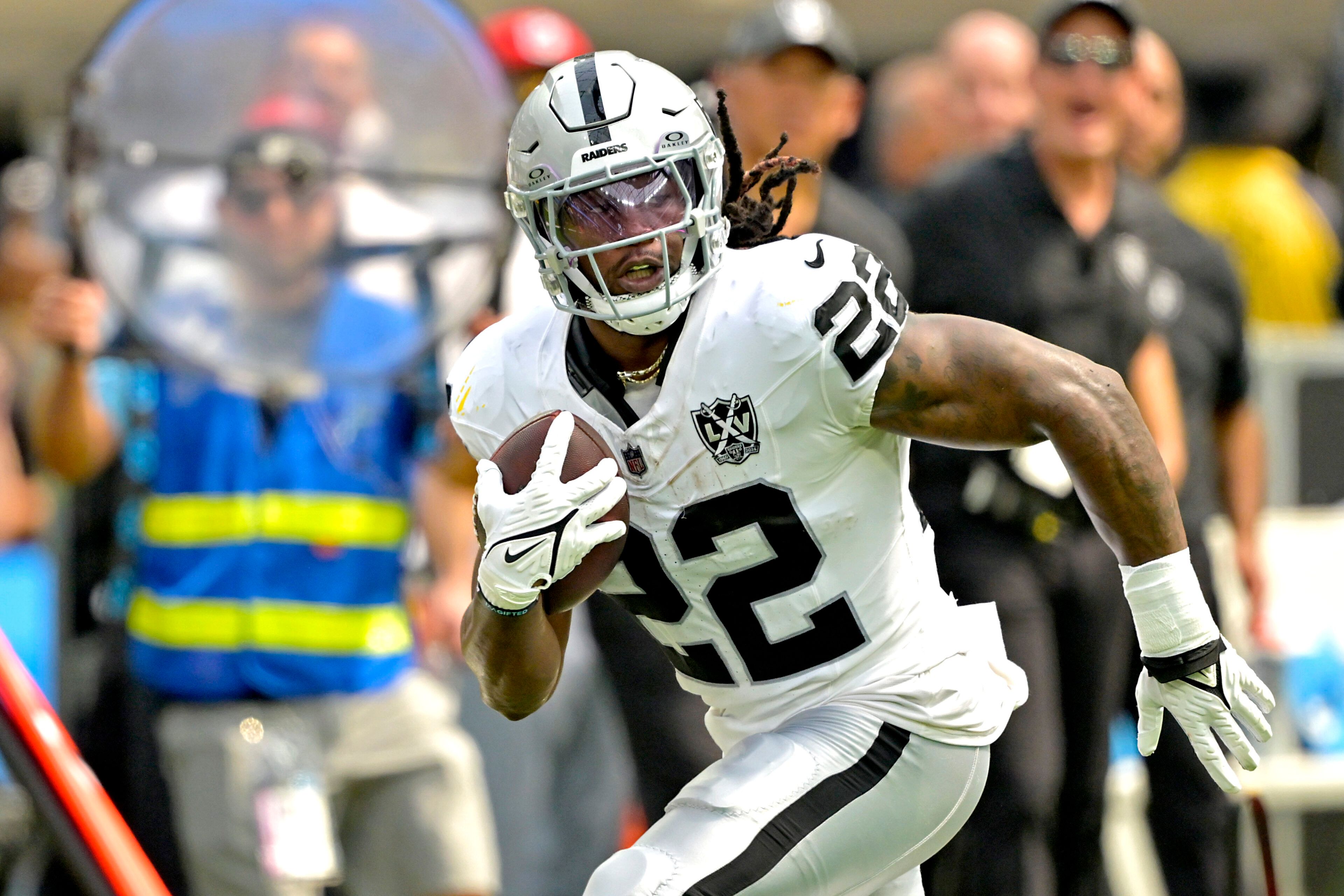 Raiders Start-Sit: Week 9 Fantasy Advice for Alexander Mattison, Jakobi ...