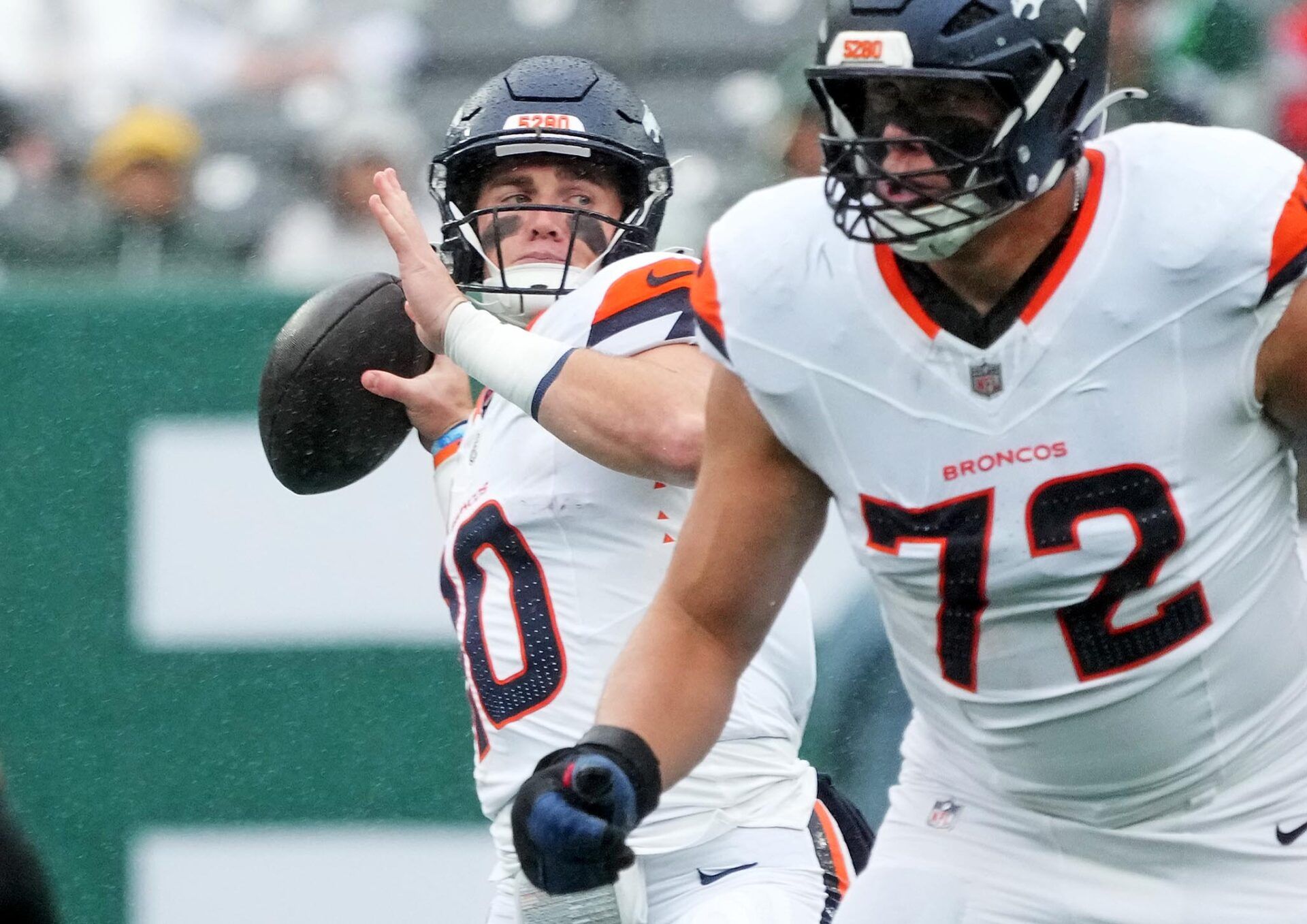 Sep 29, 2024; East Rutherford, New Jersey, USA; Denver Broncos quarterback Bo Nix (10) throws a pass during the first quarter against the New York Jets at MetLife Stadium. Mandatory Credit: Robert Deutsch-Imagn Images