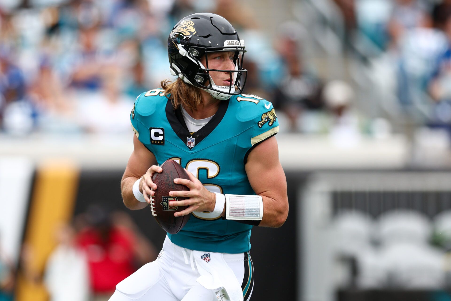 Trevor Lawrence Fantasy Hub Week 13 Injury Update, Start/Sit Advice