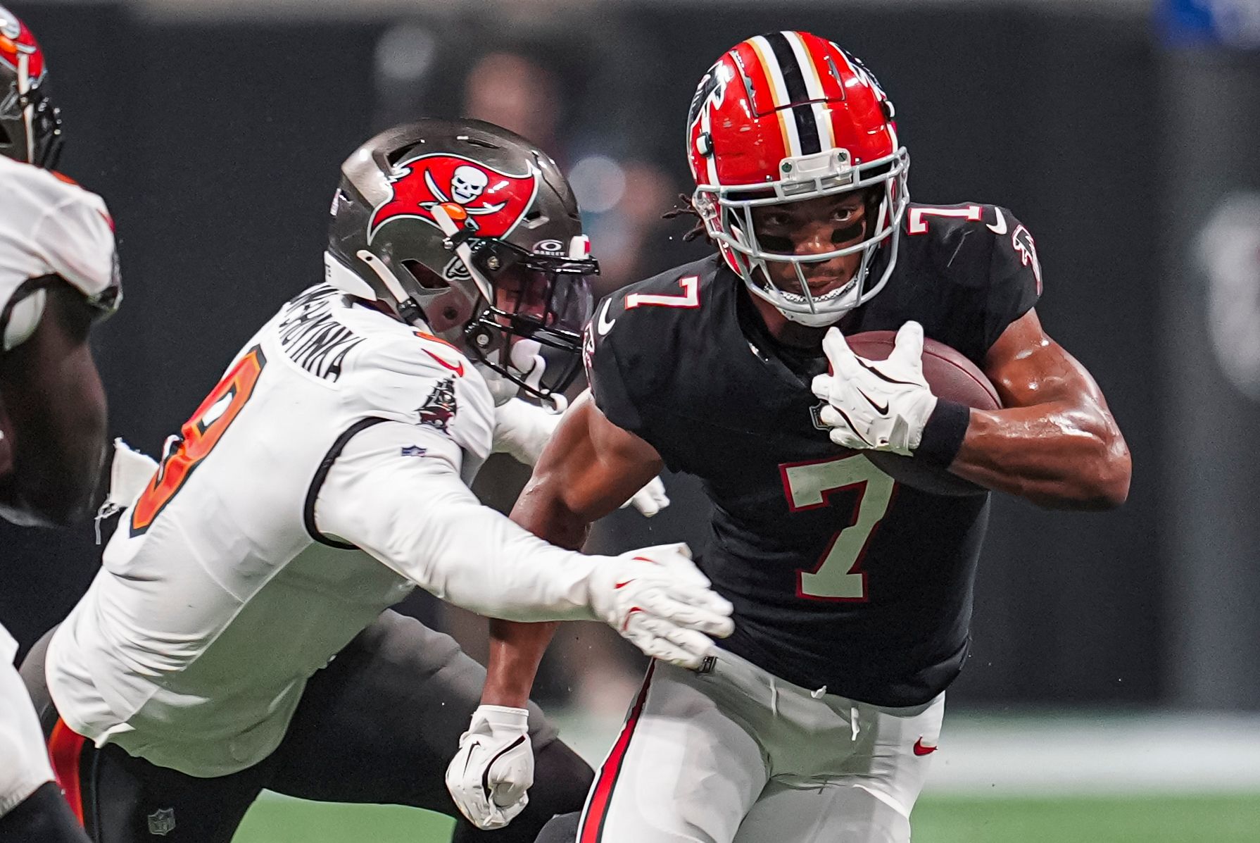 Bijan Robinson Fantasy Hub: Week 8 Injury Update, Start/Sit Advice ...