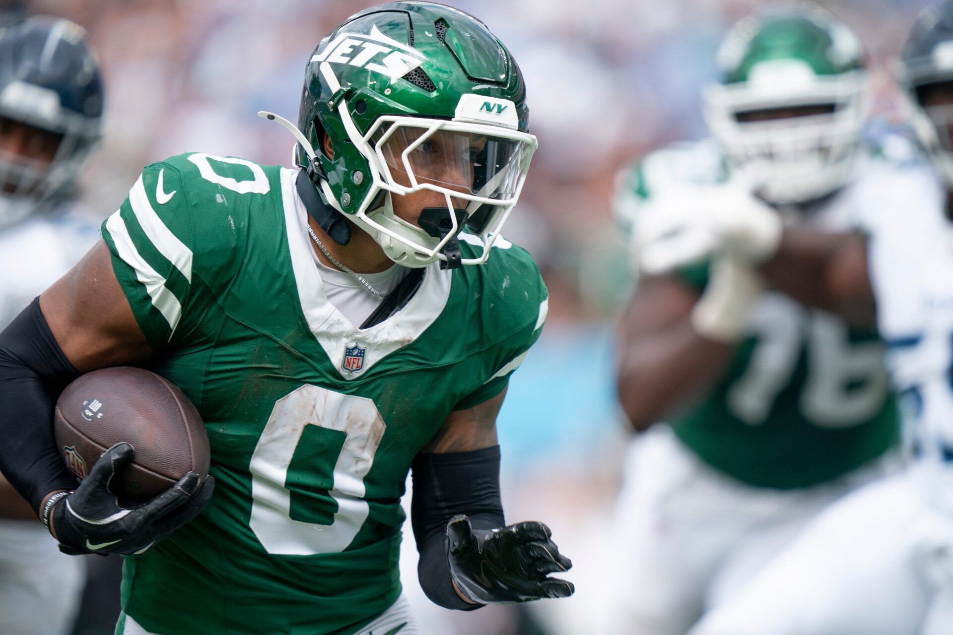 New York Jets running back Braelon Allen (0) runs for a touchdown against the Tennessee Titans during their game at Nissan Stadium in Nashville, Tenn., Sunday, Sept. 15, 2024.