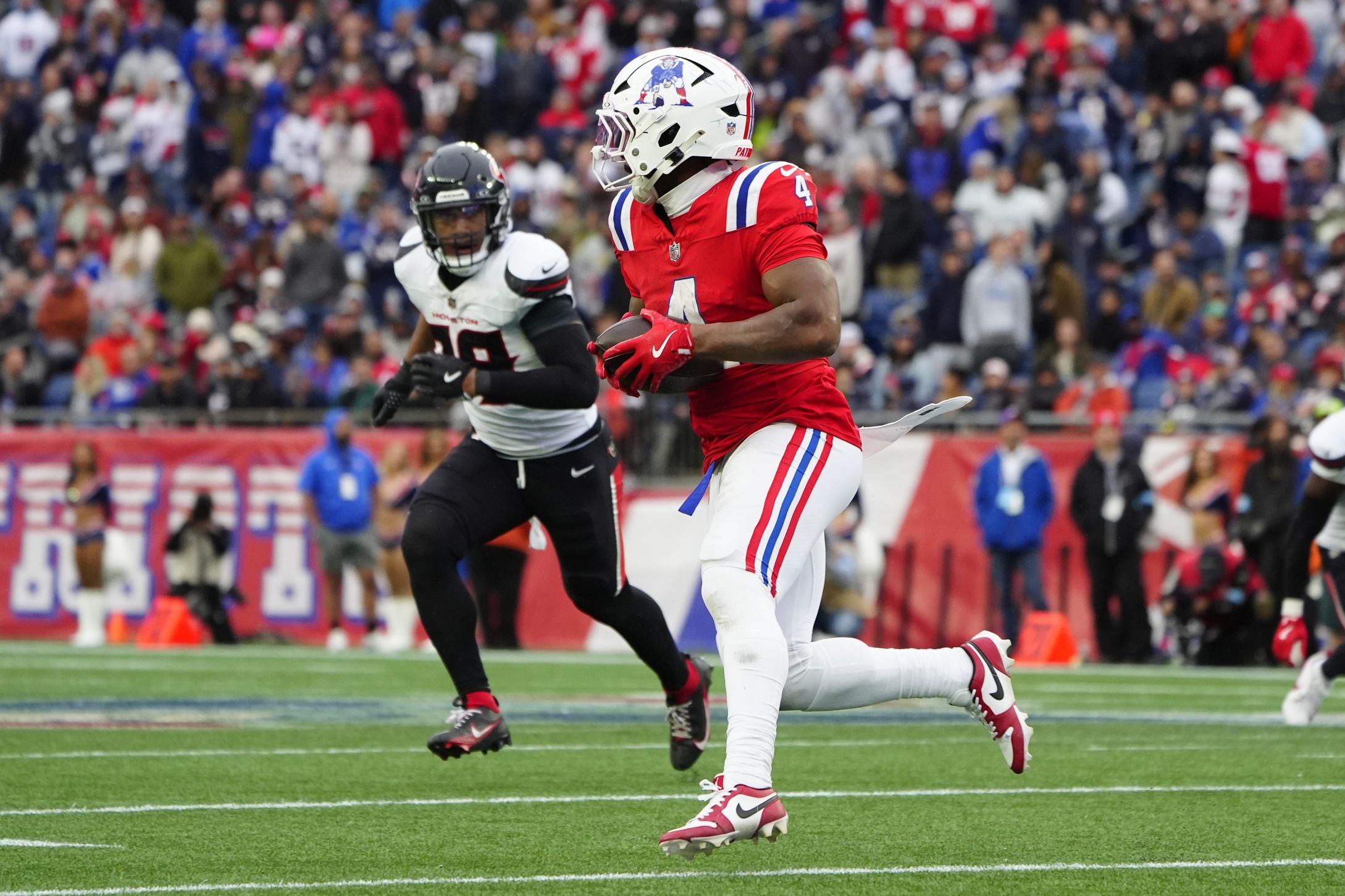 Antonio Gibson Injury Update What Happened to Patriots RB During