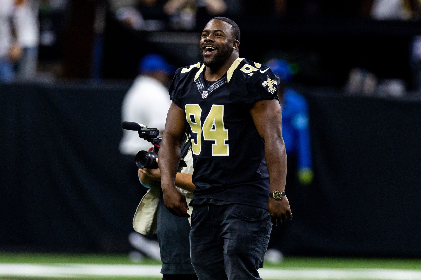 Former New Orleans Saints running back Mark Ingram pumps up the fans during the first half against the Philadelphia Eagles at Caesars Superdome.