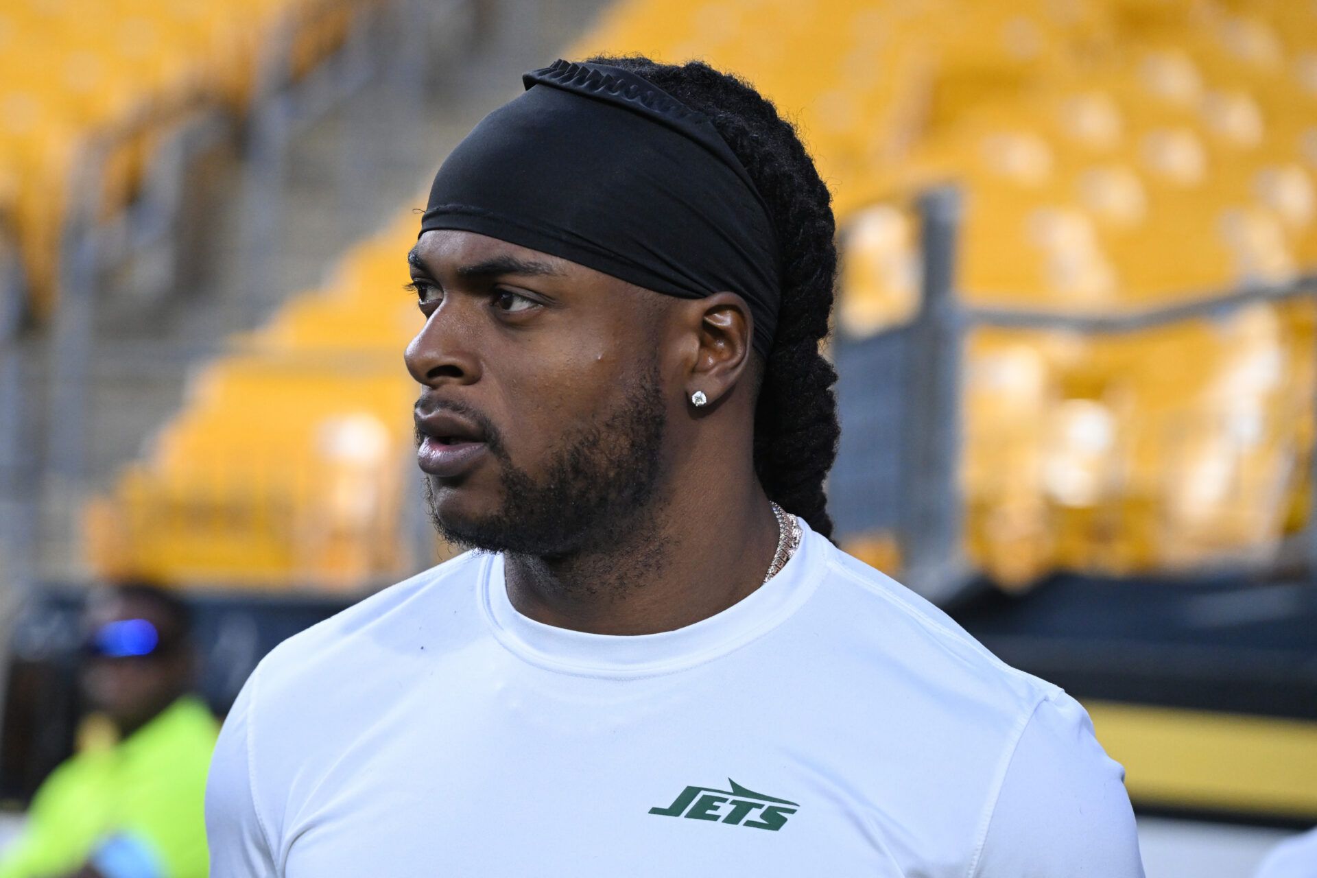 We've all seen Davante Adams' Taco Bell commercial. Does the New York Jets WR actually have a Taco Bell in his house?