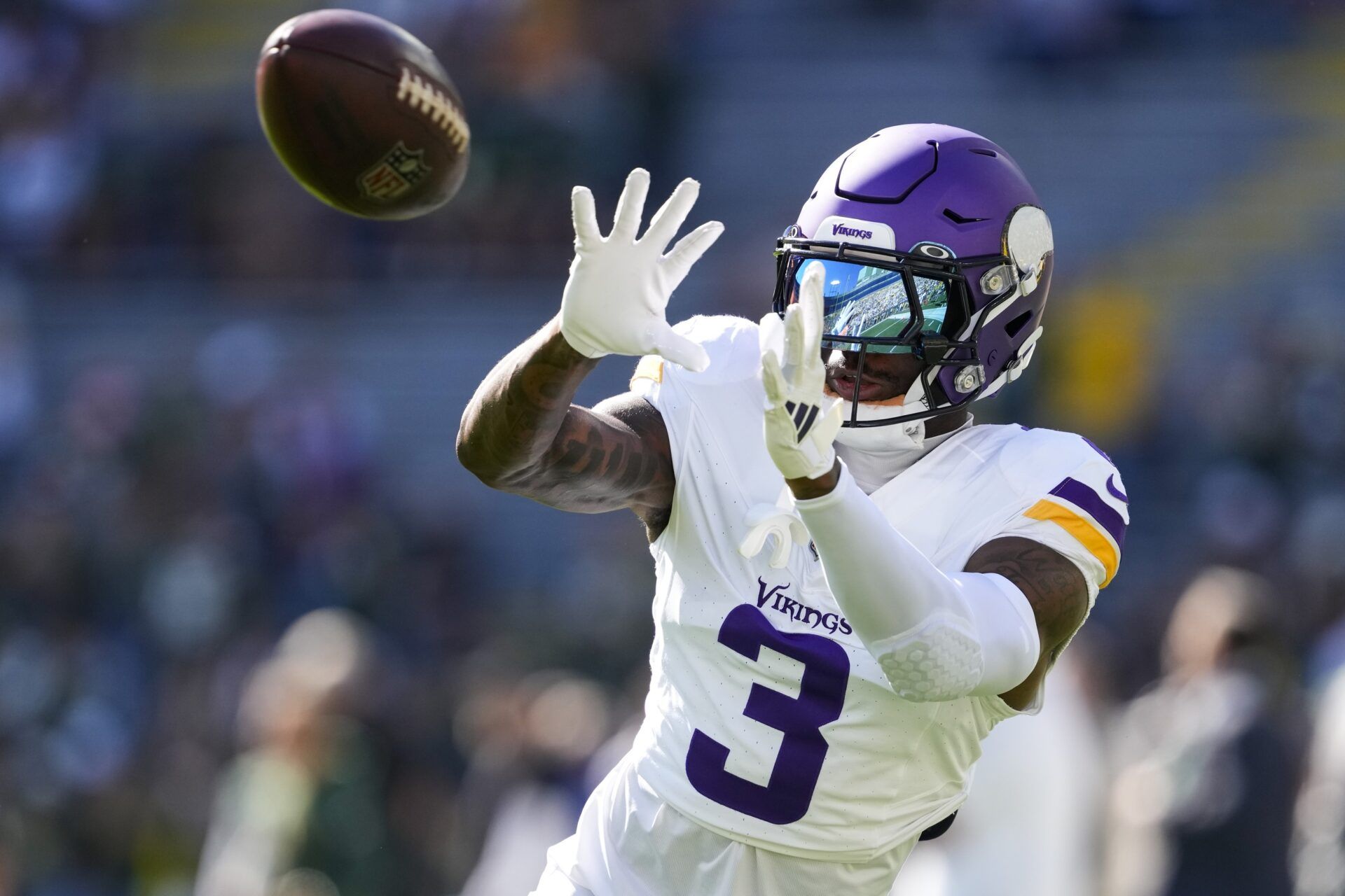 Jordan Addison receives criticism from fans.