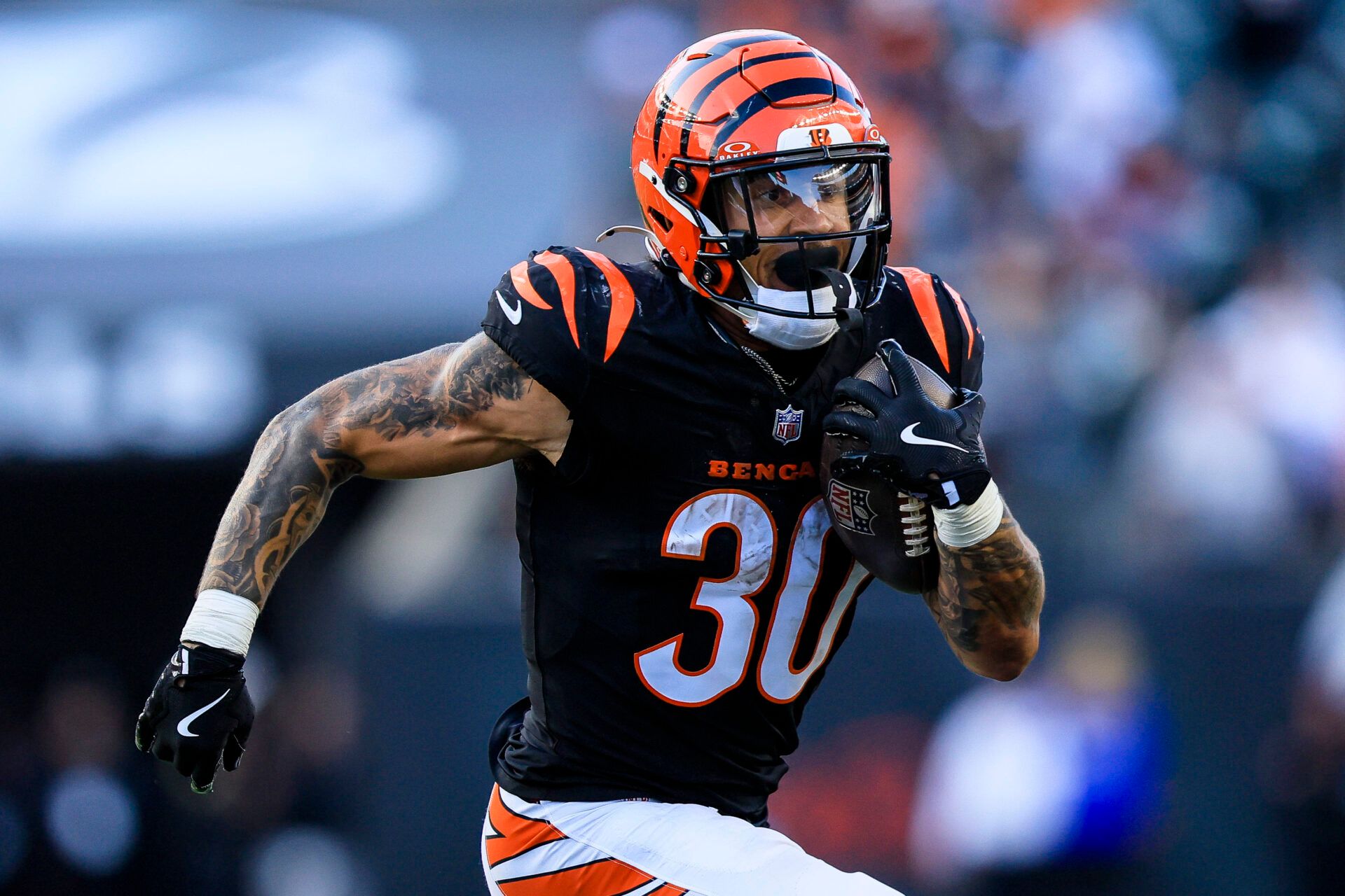 Nov 3, 2024; Cincinnati, Ohio, USA; Cincinnati Bengals running back Chase Brown (30) runs with the ball against the Las Vegas Raiders in the second half at Paycor Stadium. Mandatory Credit: Katie Stratman-Imagn Images