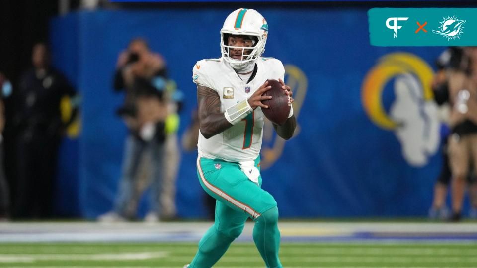 Miami Dolphins quarterback Tua Tagovailoa (1) throws the ball against the Los Angeles Rams in the first half at SoFi Stadium.