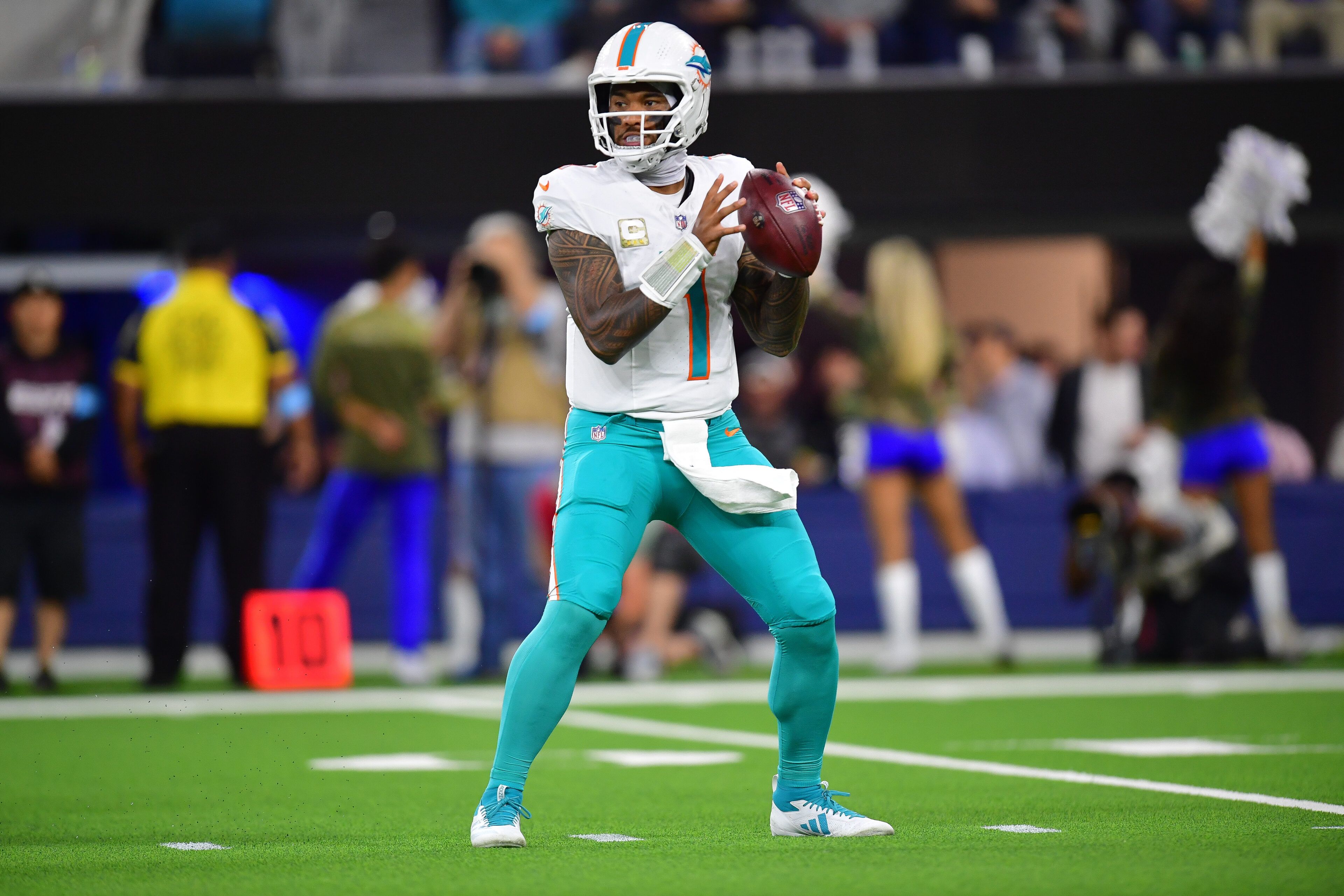 Las Vegas Raiders vs. Miami Dolphins Preview and Predictions 7 Key