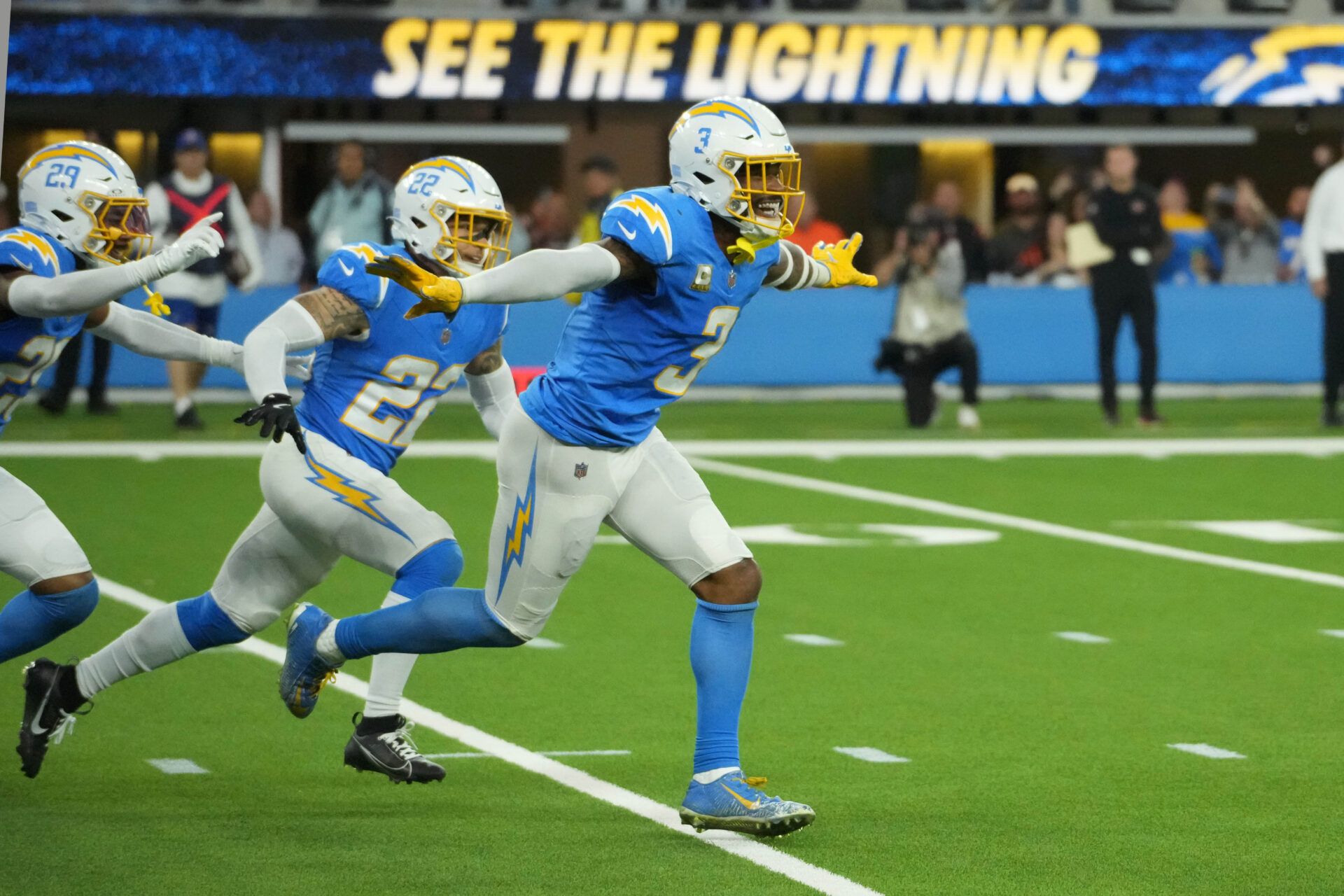 Chargers' Playoff Chances in Week 12 Are the Chargers In or Out of the