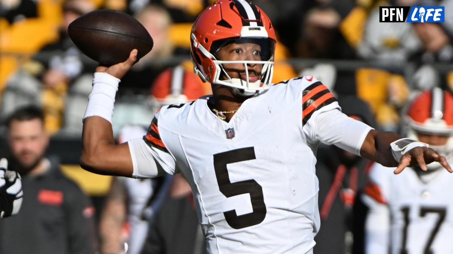 Cleveland Browns quarterback Jameis Winston (5) throws a 35-yard touchdown pass against the Pittsburgh Steelers during the first quarter at Acrisure Stadium.