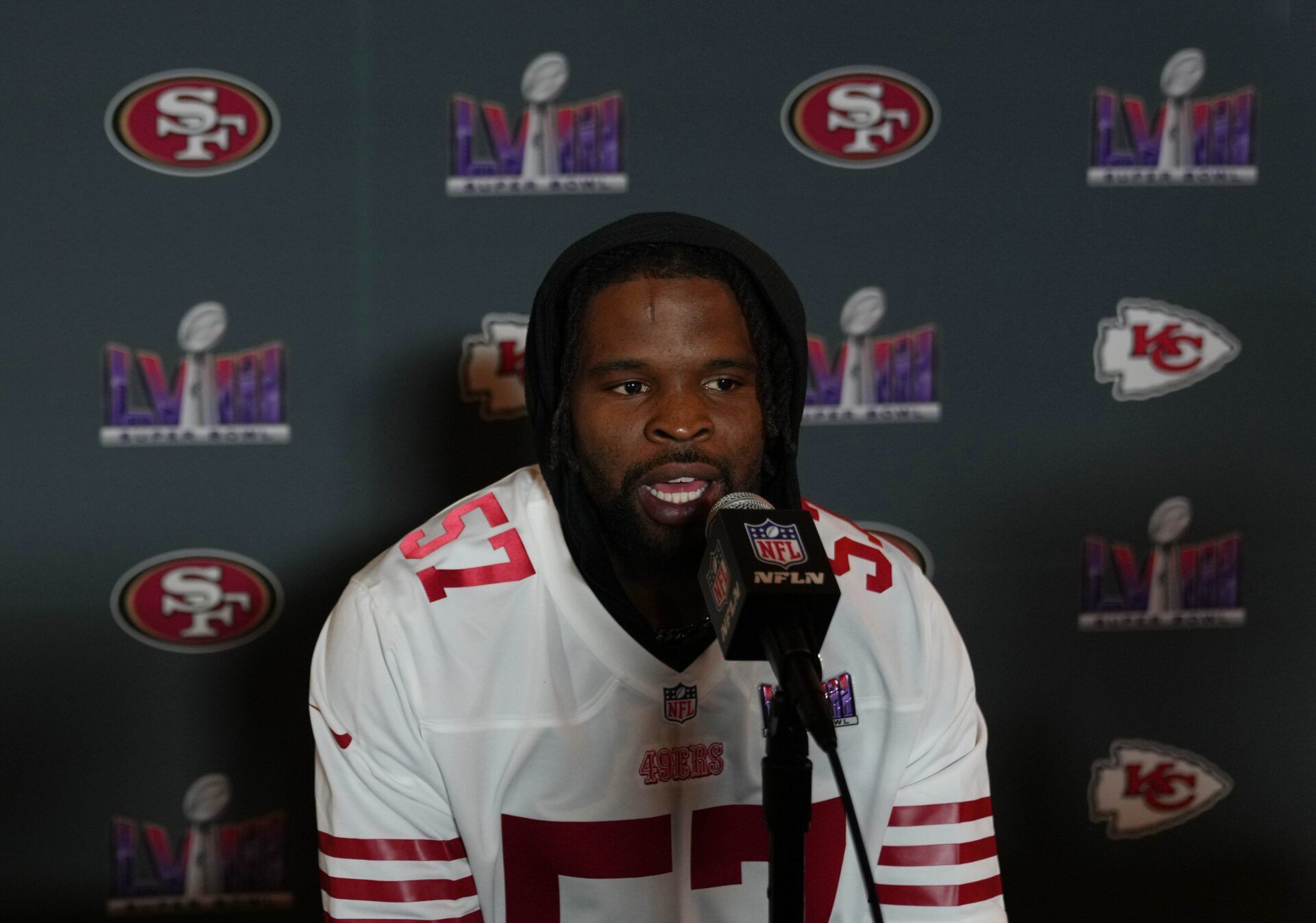 NFL fans react as 49ers linebacker Dre Greenlaw is set to make his return to the football field following his Achilles injury in Super Bowl 58.