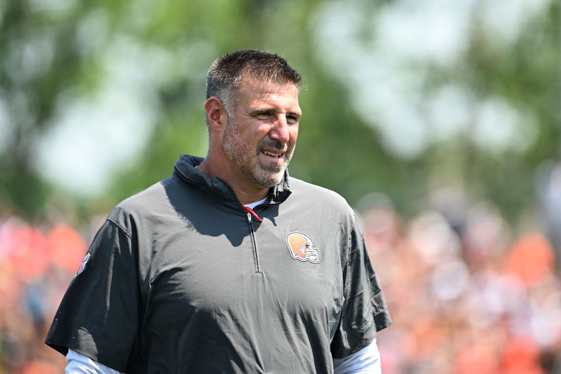 NFL Analyst Not Sold on Mike Vrabel As Next Bears HC Amid Growing Rumors