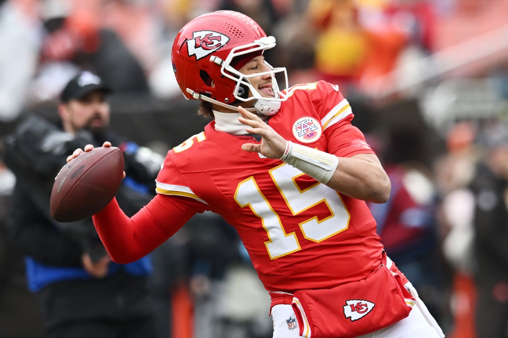 Chiefs QB Patrick Mahomes getting cleared to play in Week 16 after suffering a high ankle sprain last week sparks outrage from opposing fans.