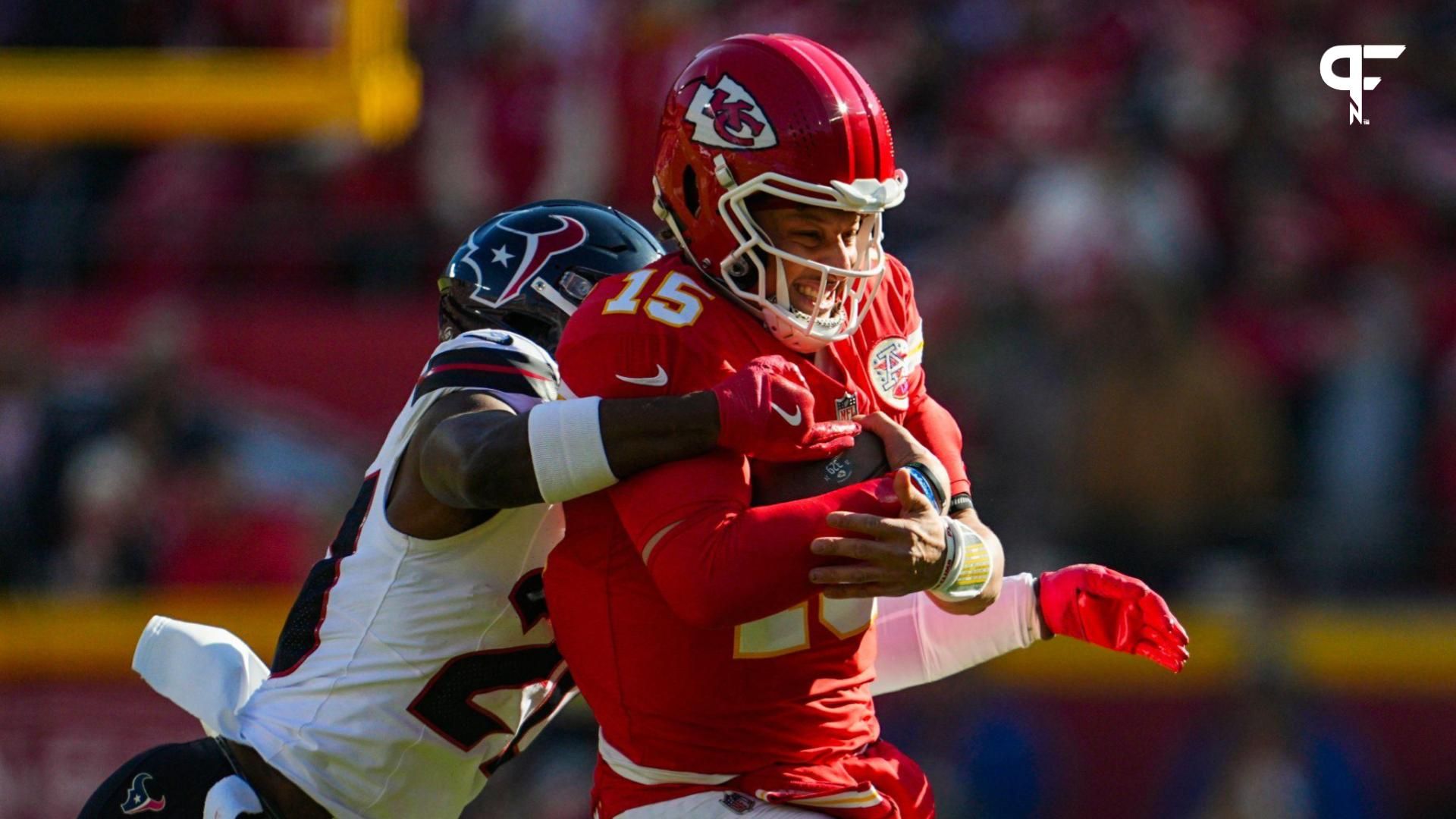 NFL fans reacted to the officiating during the Houston Texans-Kansas City Chiefs game in Week 16 in a potential playoff preview in the AFC.