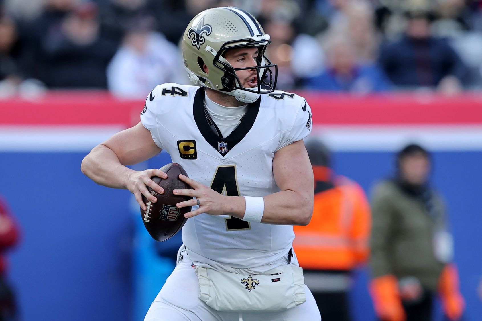 What Happened to Derek Carr? Saints QB Sidelined for Week 16 Matchup As New Orleans Clings to Playoff Hopes