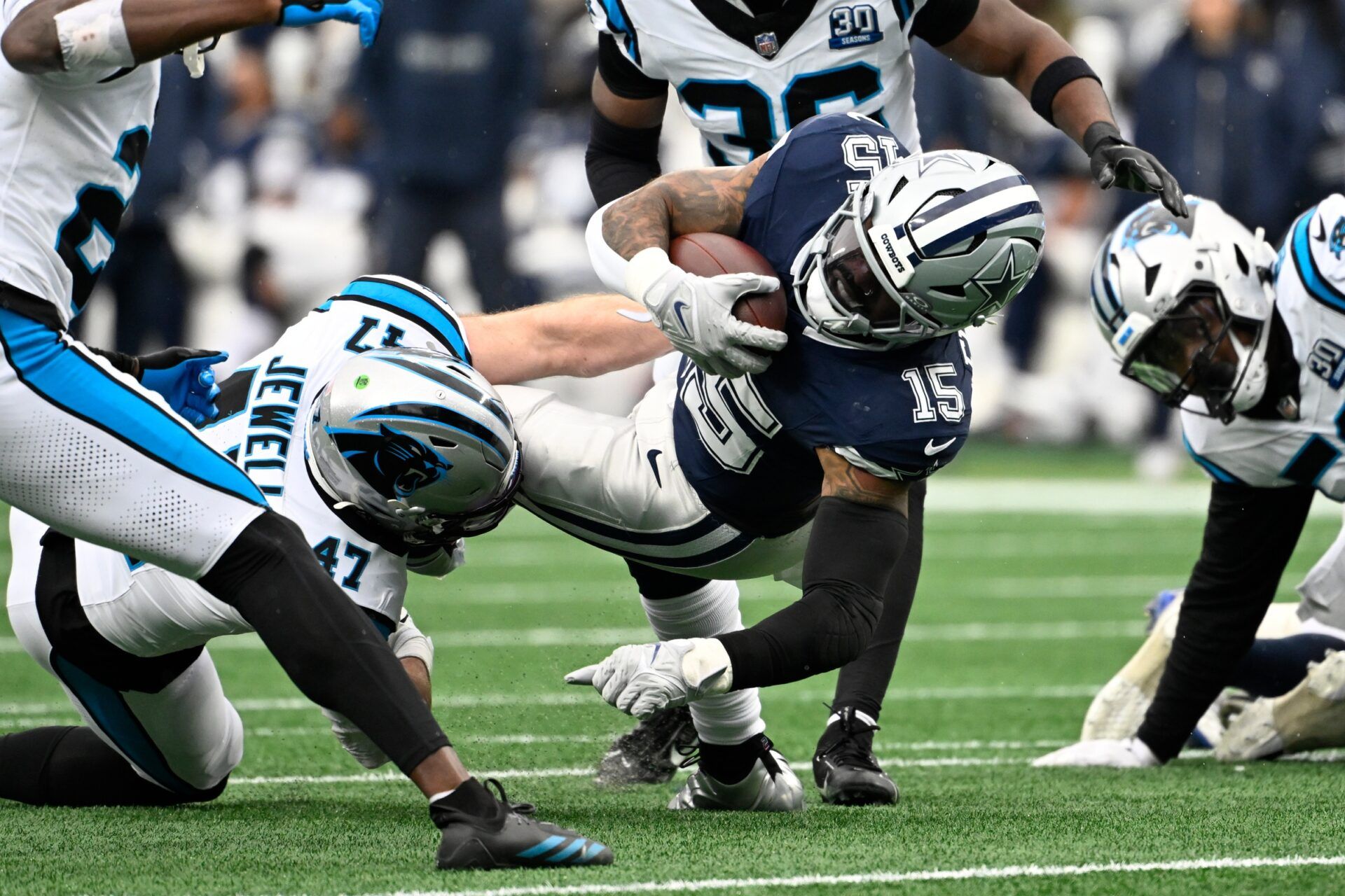 ‘Feed tha Man’ – Ohio State Drops Special Message for Ezekiel Elliott After Incredible TD for Cowboys