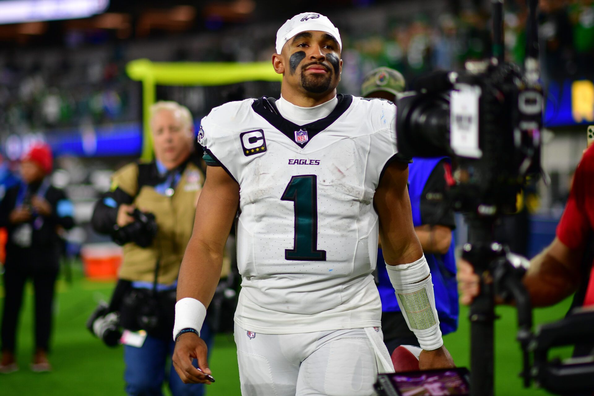 Jalen Hurts is working through a concussion and was ruled out for Week 17. When will he be able to return, and what does it mean for the Eagles?