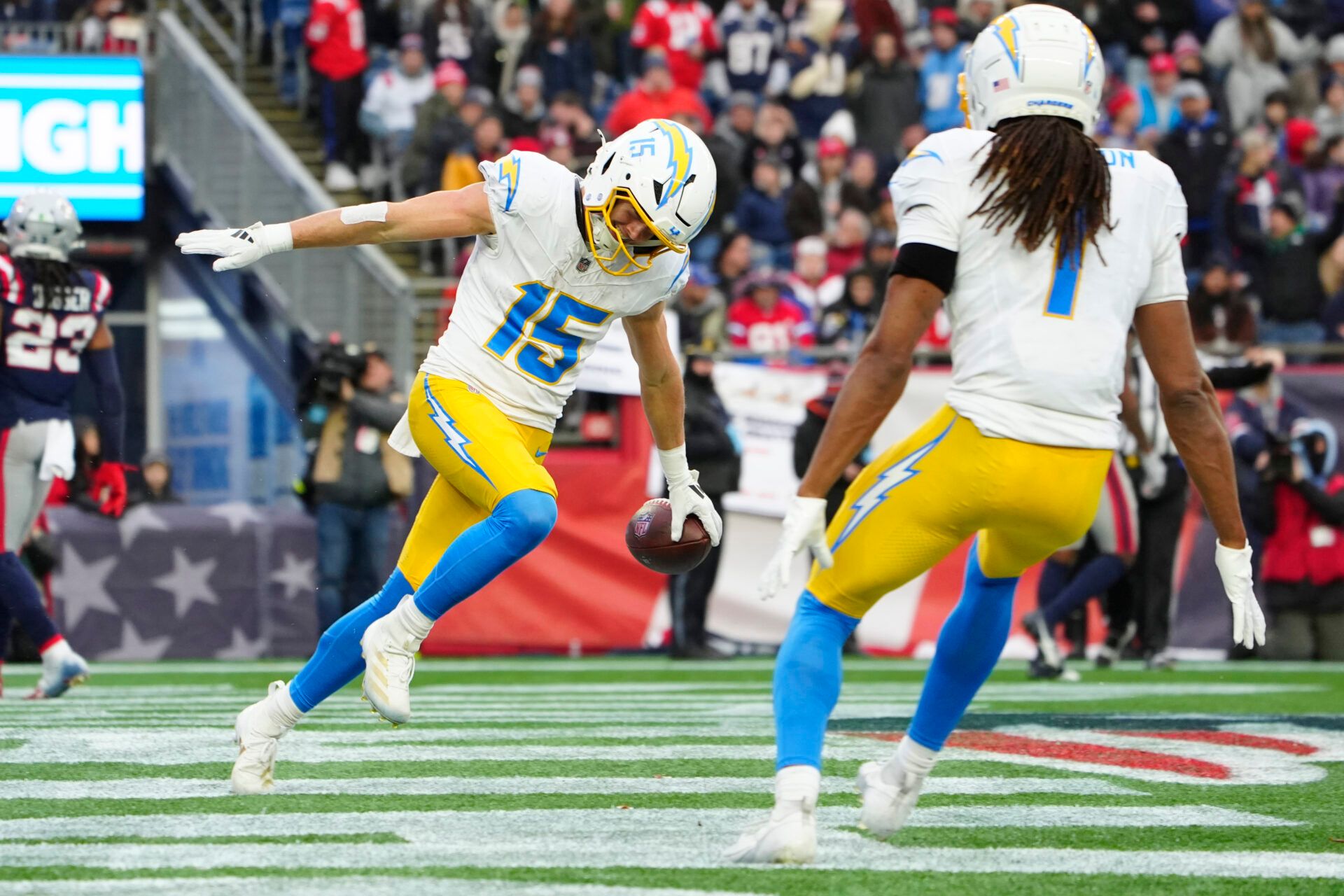 What are the Los Angeles Chargers playoff scenarios in Week 18, and why should they consider playing their starters in the right circumstances?