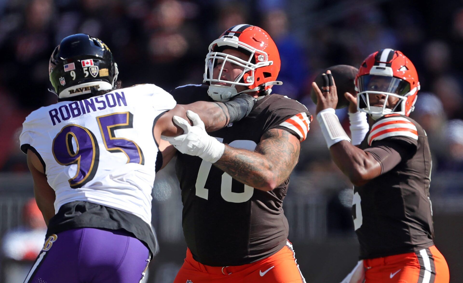 Cleveland Browns offensive tackle Jack Conklin (78) blocks Baltimore Ravens linebacker Tavius Robinson (95) as quarterback Jameis Winston (5) prepares to throw a pass Sunday, Oct. 27, 2024, in Cleveland, Ohio.