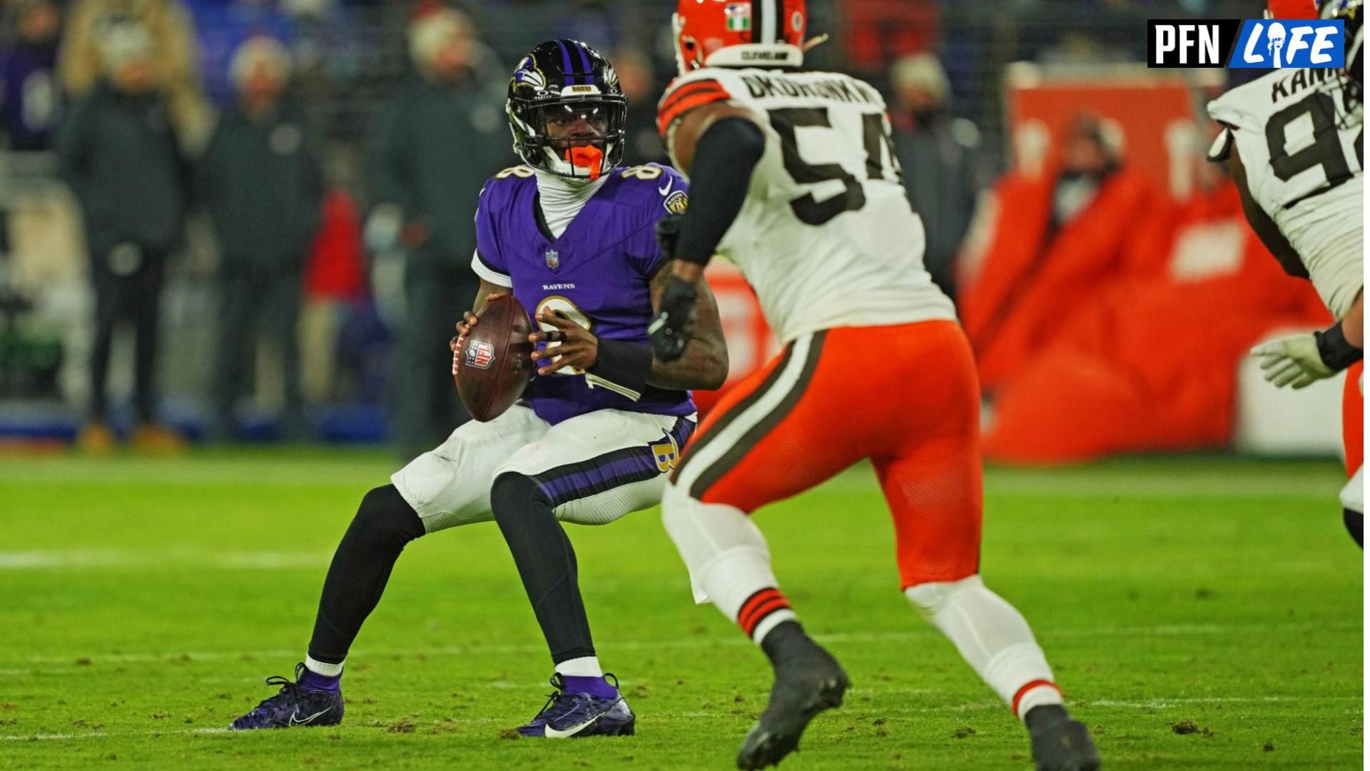 Baltimore Ravens quarterback Lamar Jackson thrilled NFL fans with his no-look pass celebration akin to that of point guard Steph Curry.