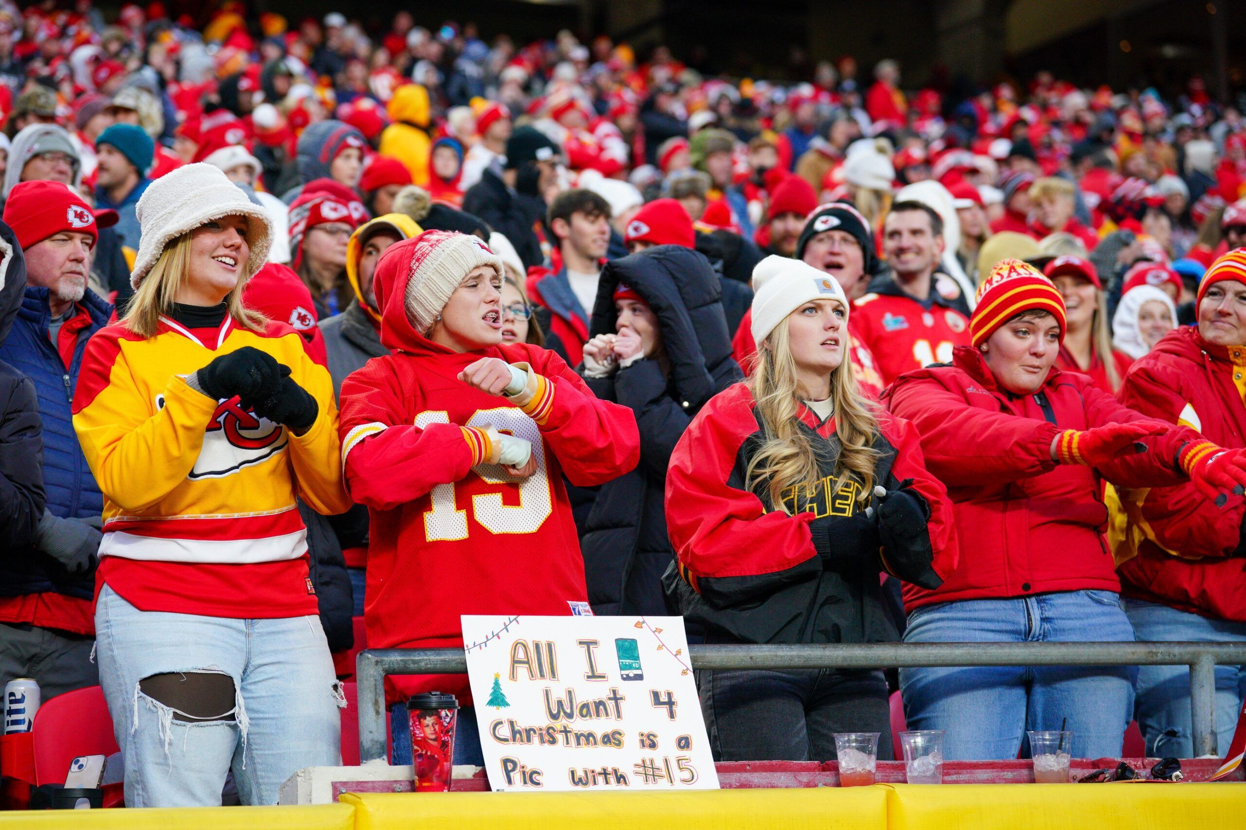 ‘Incredibly Difficult Place To Play’ 3x Super Bowl Champ Opens Up on