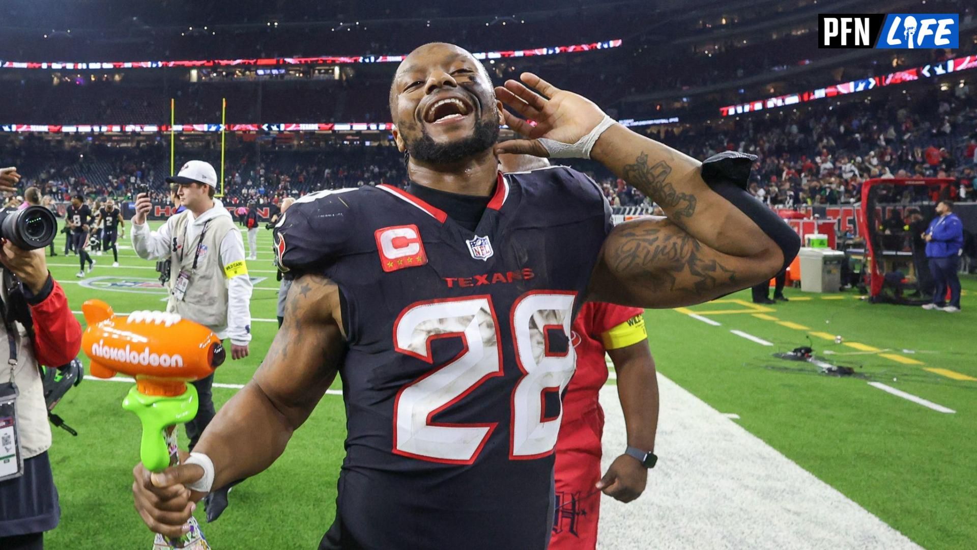 Houston Texans running back Joe Mixon fired shots at former head coach Rex Ryan following their massive victory over the Los Angeles Chargers.