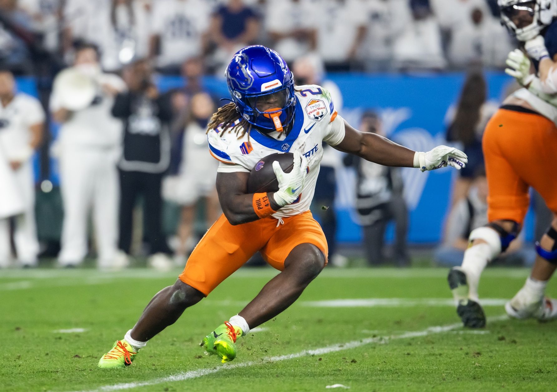 Boise State Broncos running back Ashton Jeanty (2) against the Penn State Nittany Lions during the Fiesta Bowl at State Farm Stadium.