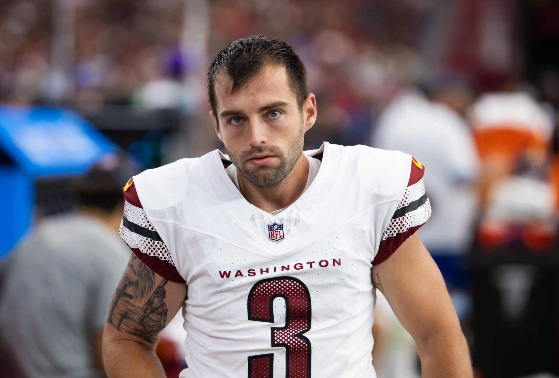 Washington Commanders kicker Austin Seibert (3) against the Arizona Cardinals at State Farm Stadium.