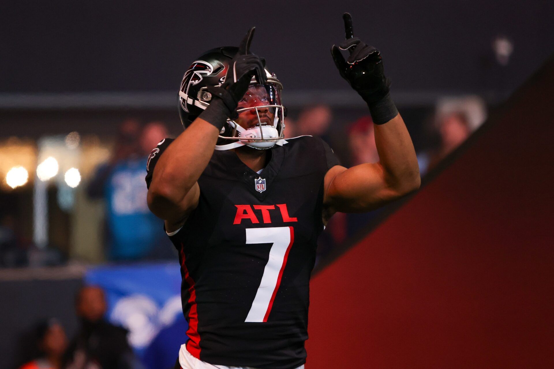 Atlanta Falcons running back Bijan Robinson (7) is introduced before a game against the Carolina Panthers at Mercedes-Benz Stadium.