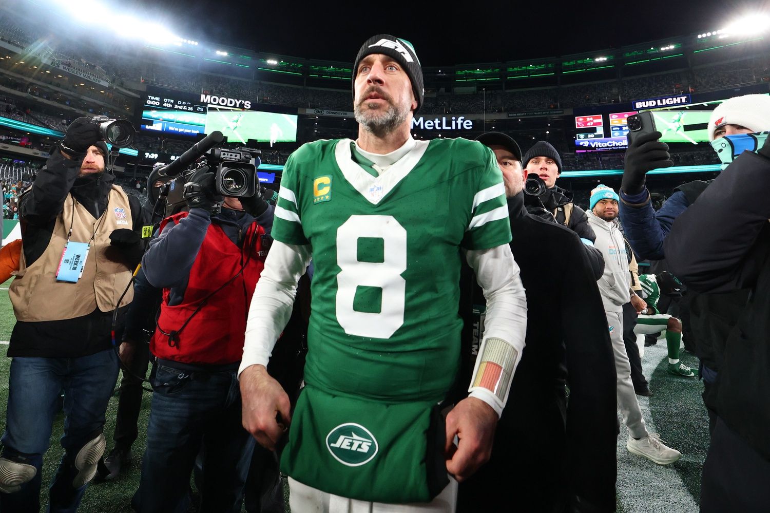 Former Jets Star Makes Bold Prediction About Aaron Rodgers’ Future in New York Now That Aaron Glenn Is HC