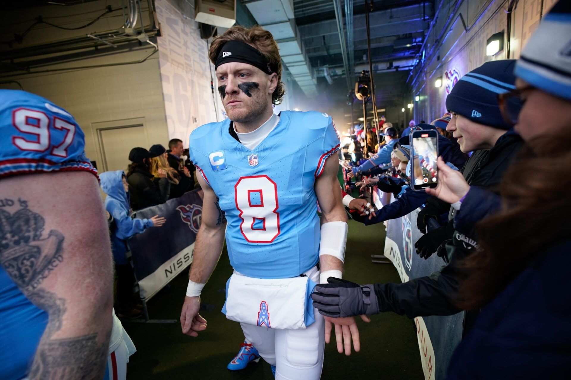 Tennessee Titans quarterback Will Levis (8) prepares to take the field before the game against the Houston Texans at Nissan Stadium in Nashville, Tenn., Sunday, Jan. 5, 2025.