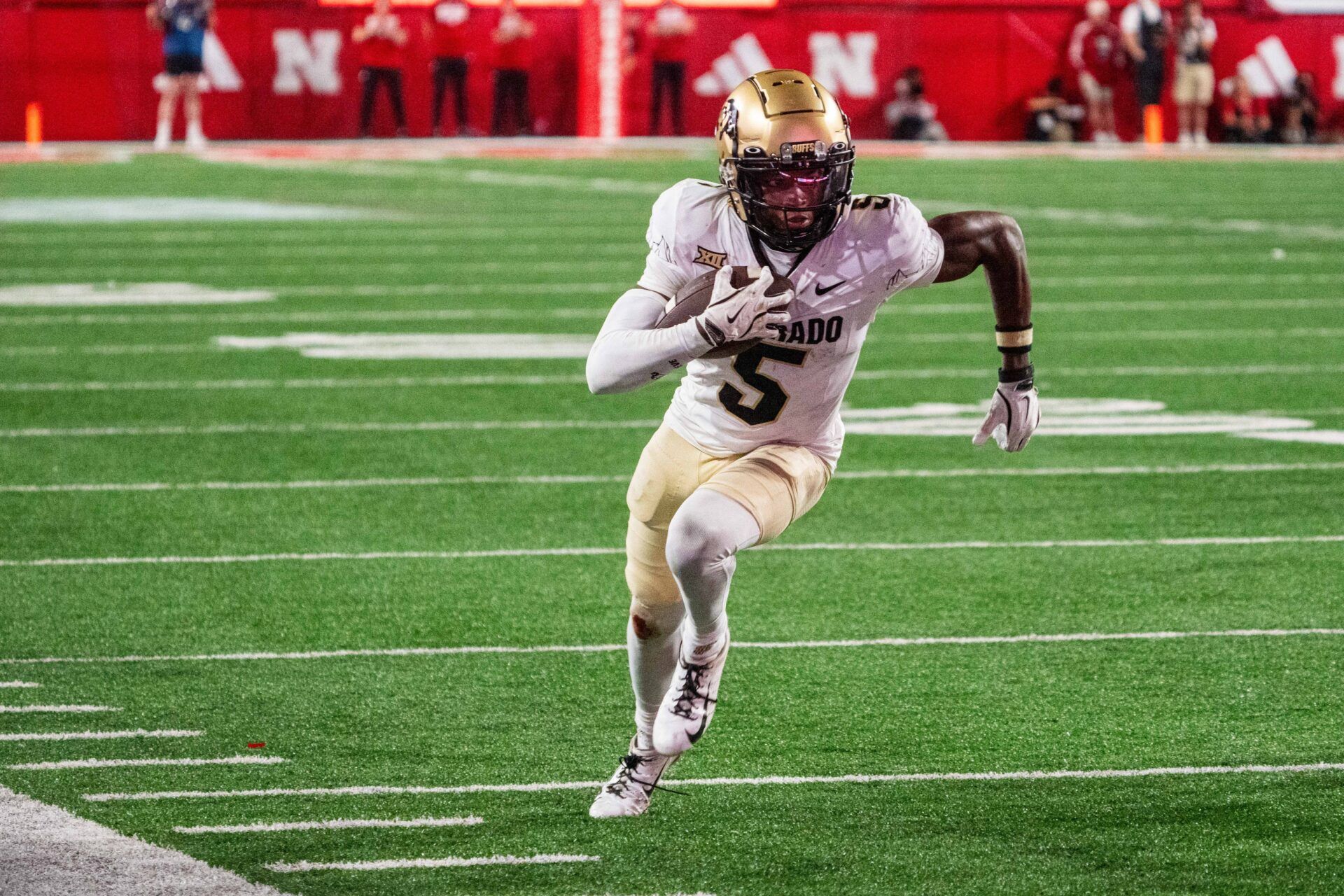 Colorado Buffaloes wide receiver Jimmy Horn Jr. (5) runs against the Nebraska Cornhuskers during the fourth quarter at Memorial Stadium.