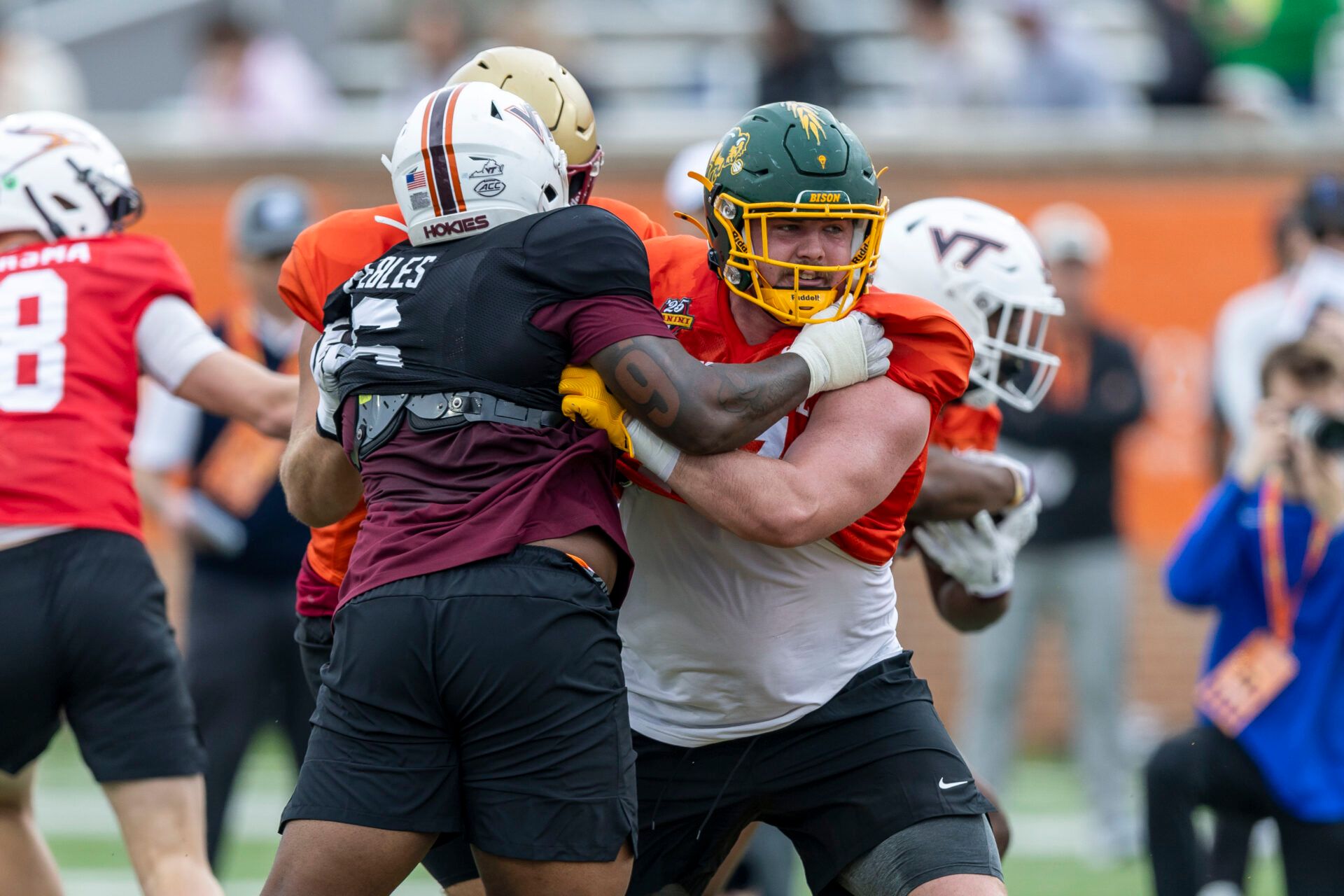 We break down the players at the 2025 Senior Bowl who helped and hurt their 2025 NFL Draft stock the most during the week of practice.