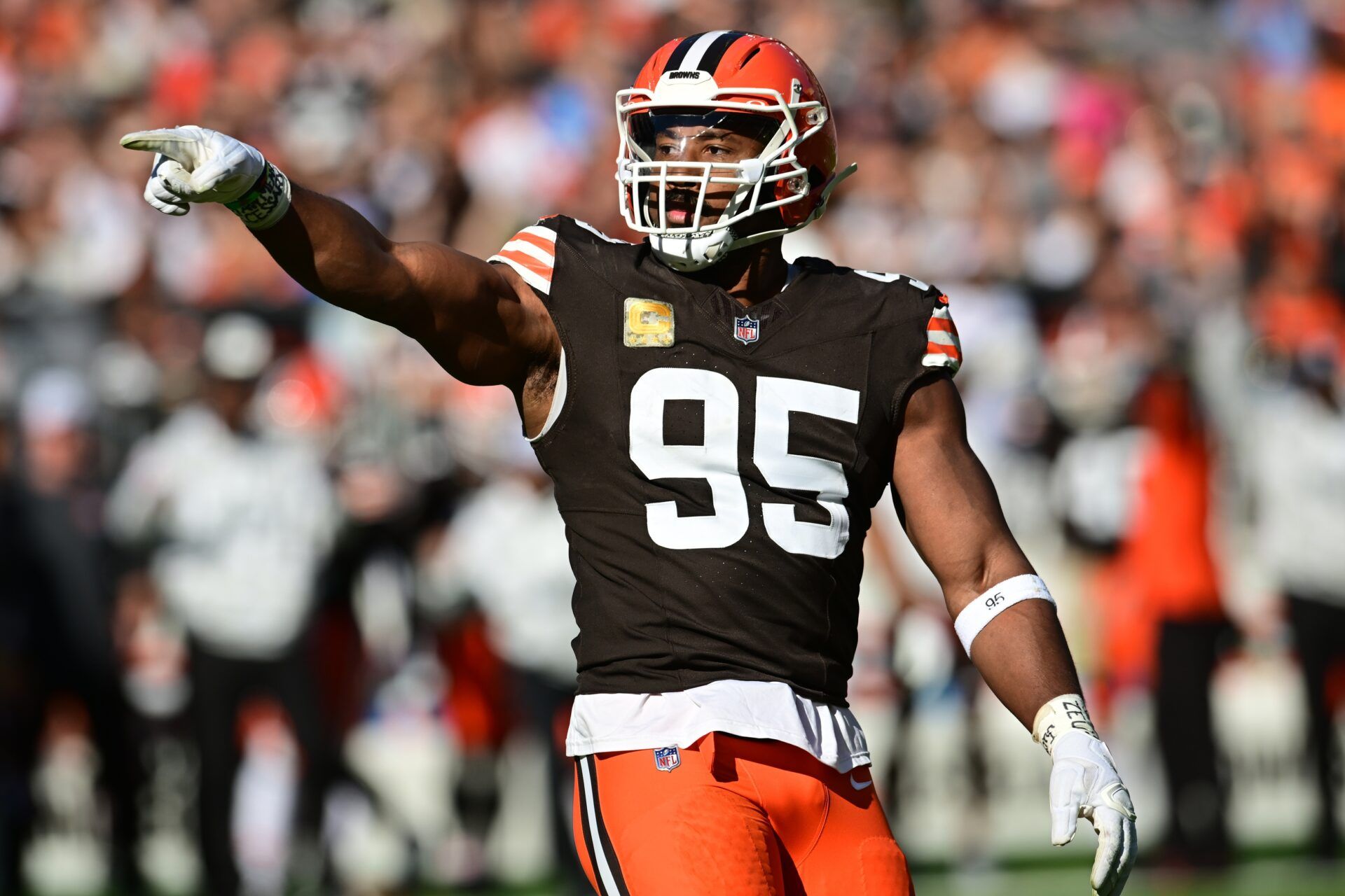 ‘No Other Way To Spin This’ — NFL World Reacts to Myles Garrett’s Stunning Trade Request From Browns