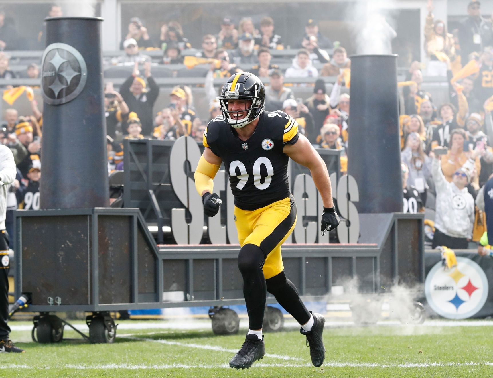 Pittsburgh Steelers linebacker T.J. Watt (90) reacts as he take the field against the Baltimore Ravens at Acrisure Stadium.