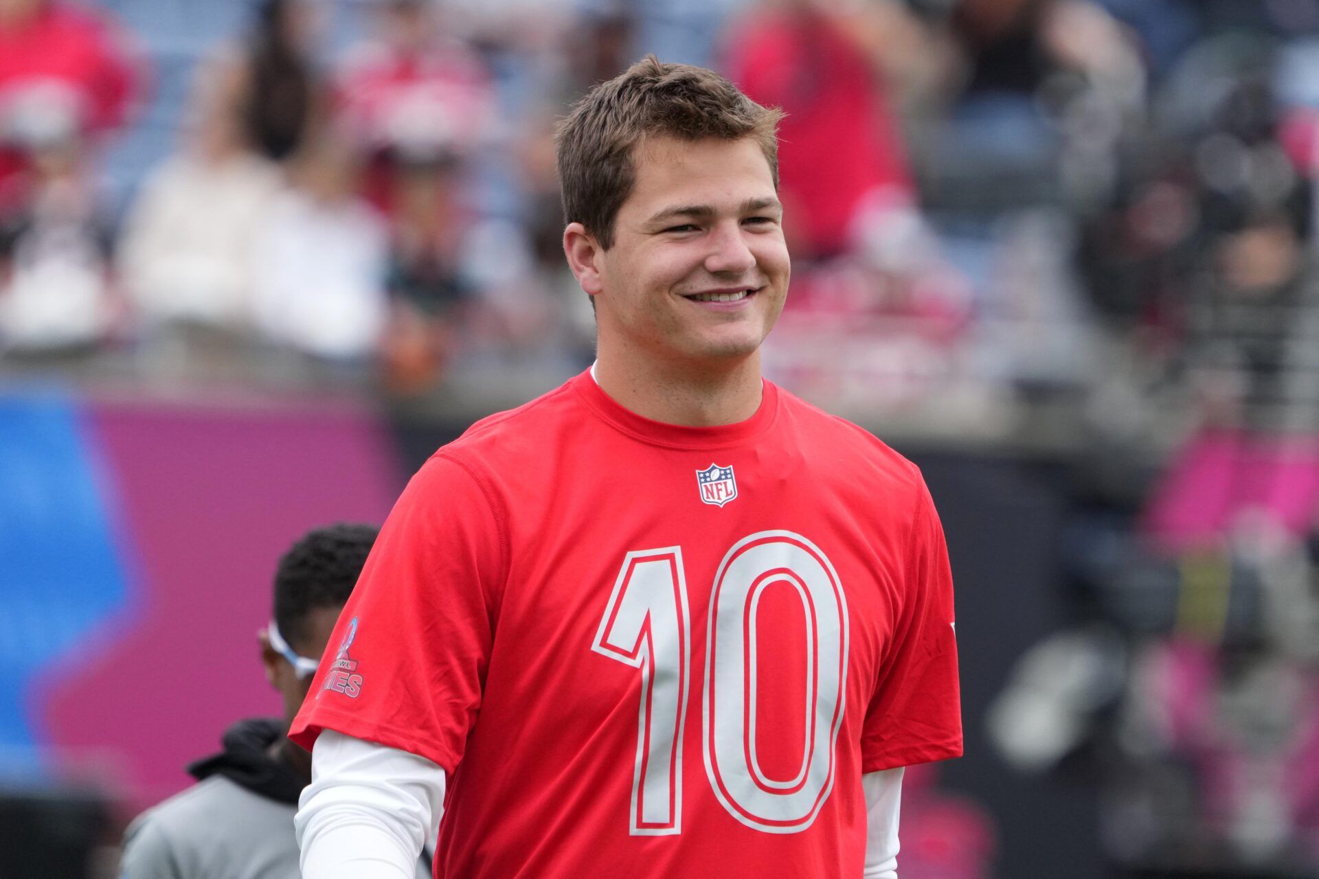 New England Patriots quarterback Drake Maye (10) during AFC Practice for the Pro Bowl Games at Camping World Stadium.