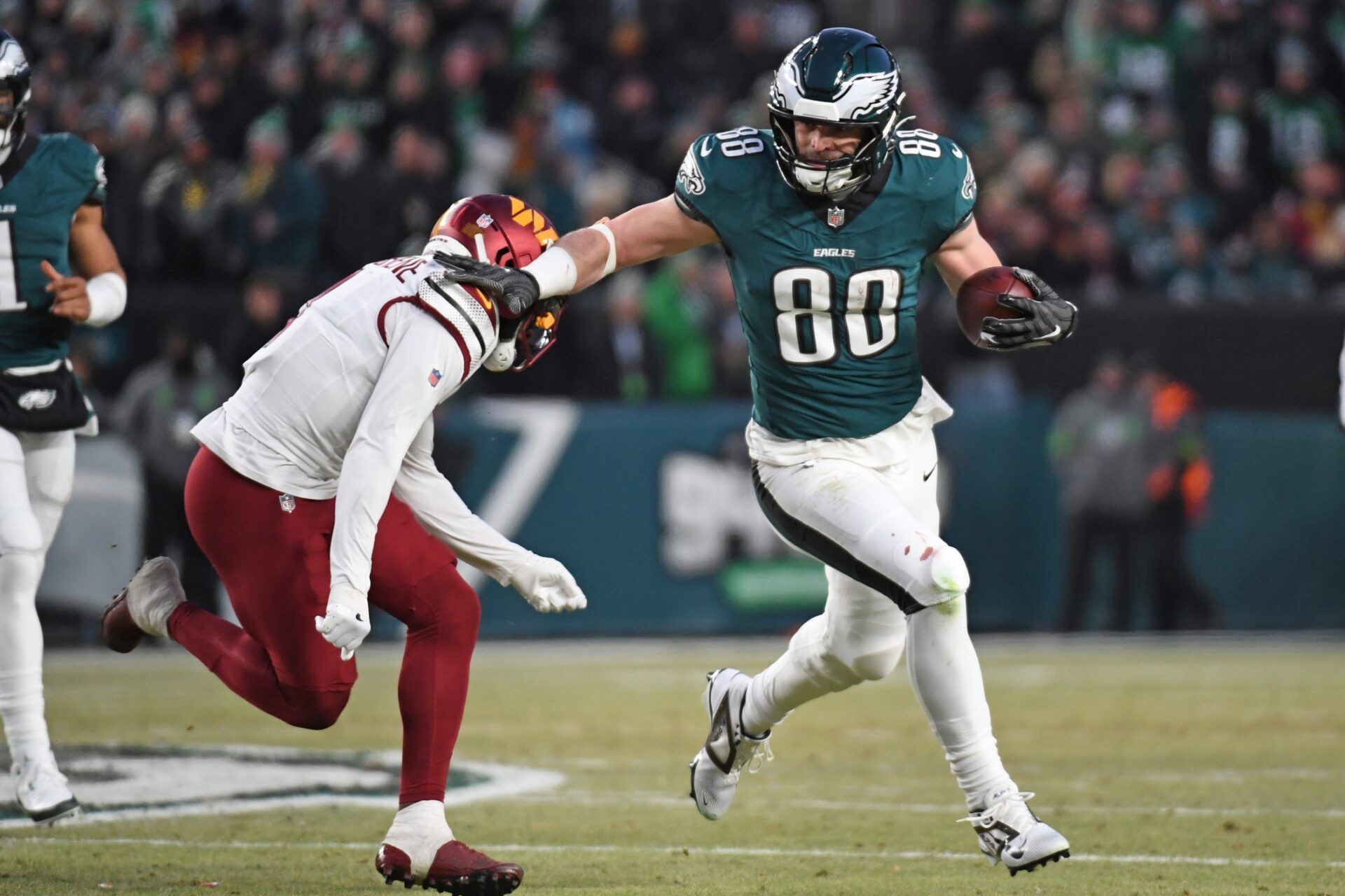 Legendary NFL Tight End Greg Olsen Breaks Down Chiefs' Travis Kelce, Eagles' Dallas Goedert in Super Bowl 59