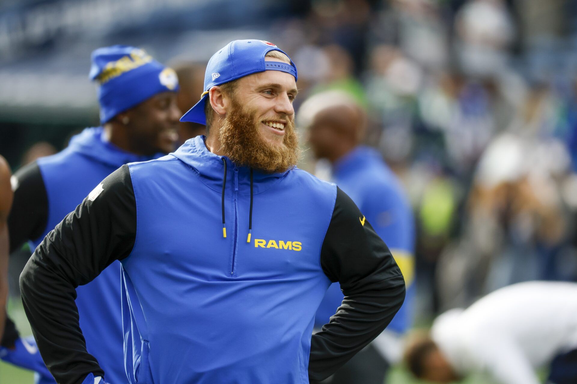 Los Angeles Rams wide receiver Cooper Kupp (10) participates in pregame warmups against the Seattle Seahawks at Lumen Field.