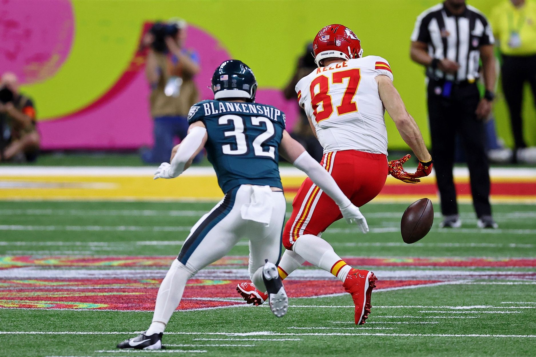 Super Bowl Champion Weighs In on Travis Kelce Retirement Rumors and Question the Chiefs Star Must Ask Himself