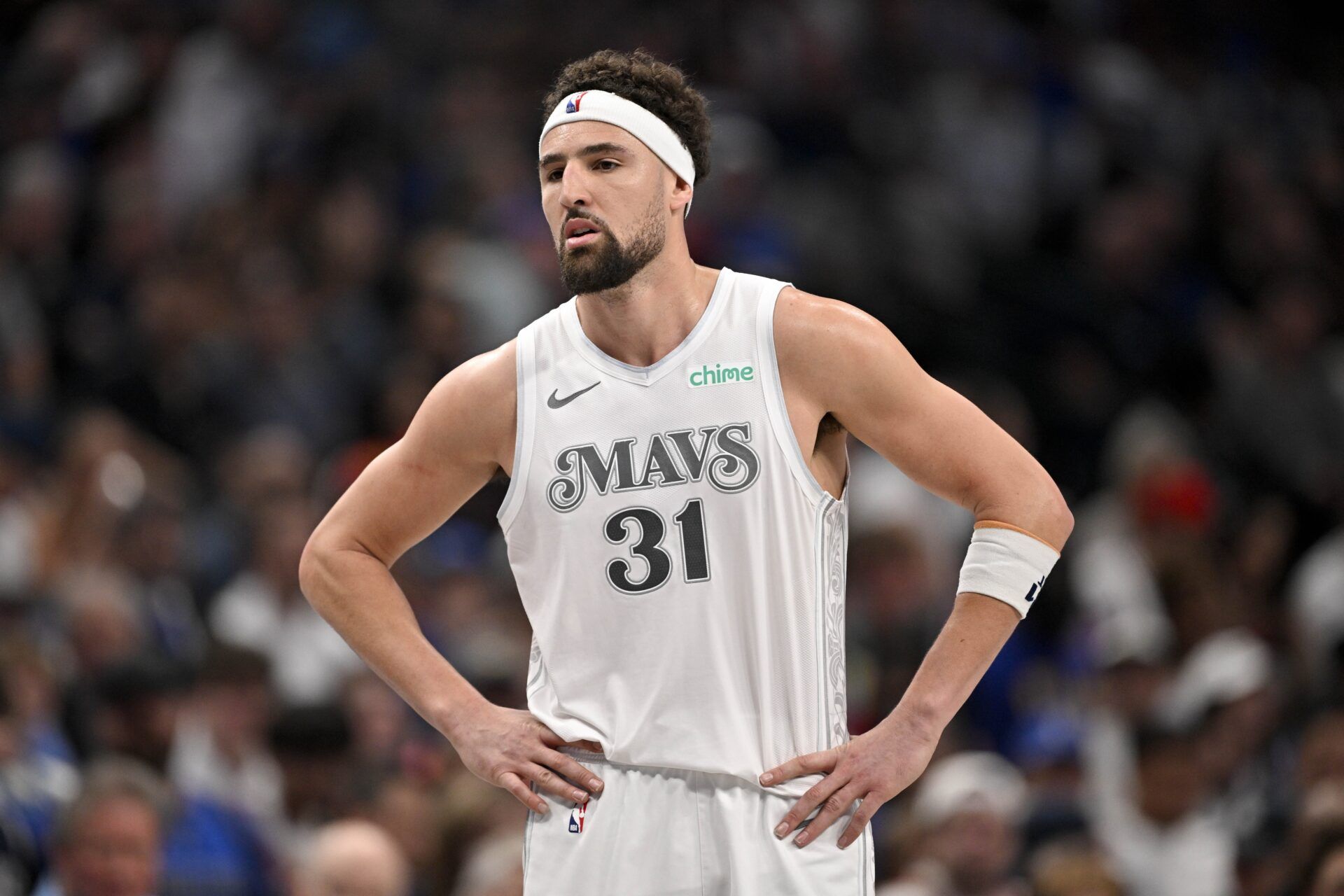 Dallas Mavericks guard Klay Thompson (31) during the game between the Dallas Mavericks and the Houston Rockets at the American Airlines Center.